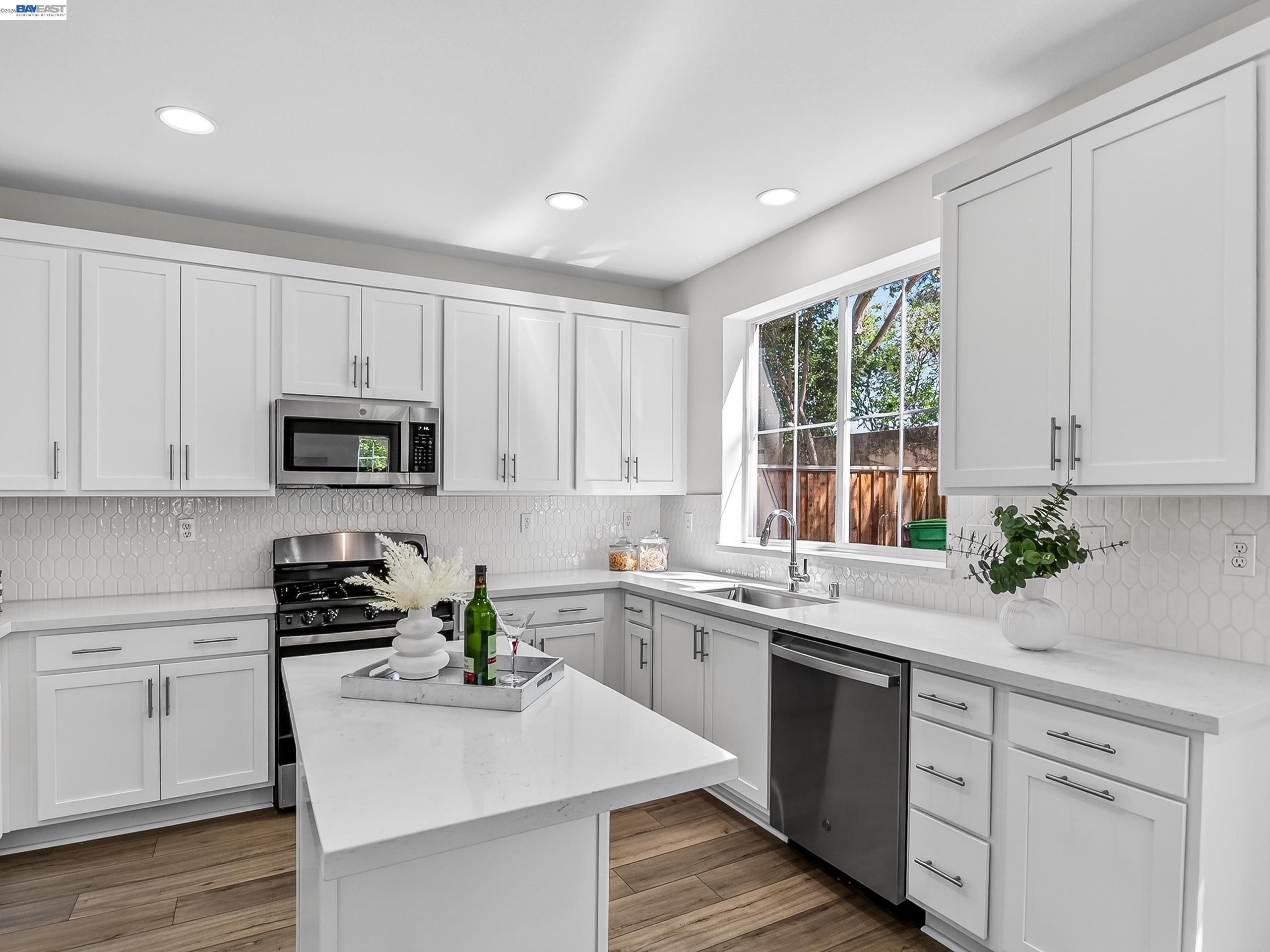 34905 Limestone Ct, Union City CA 94587 — photo 12