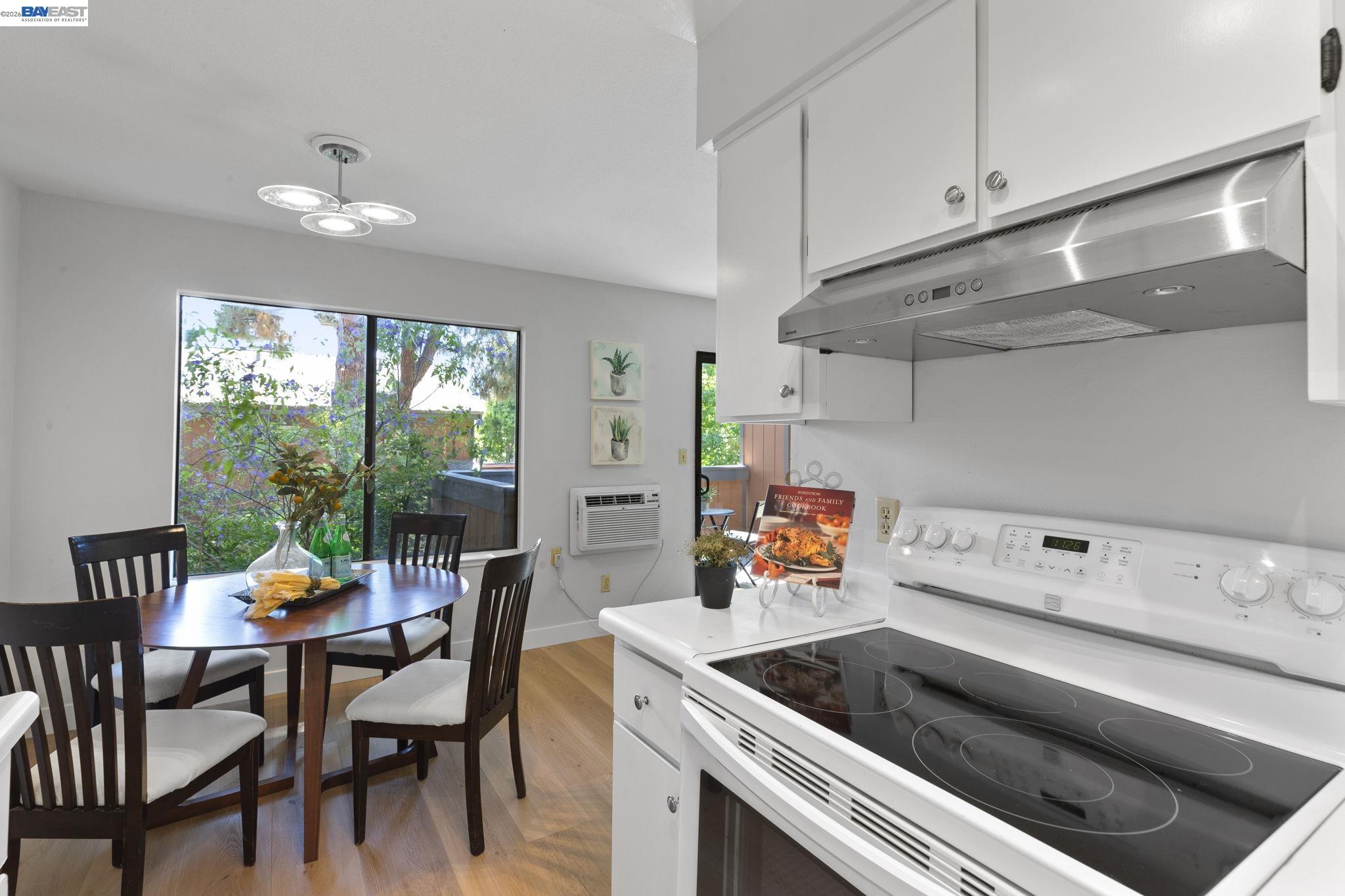 Photo #13: 41135738 Listing: Photo #13