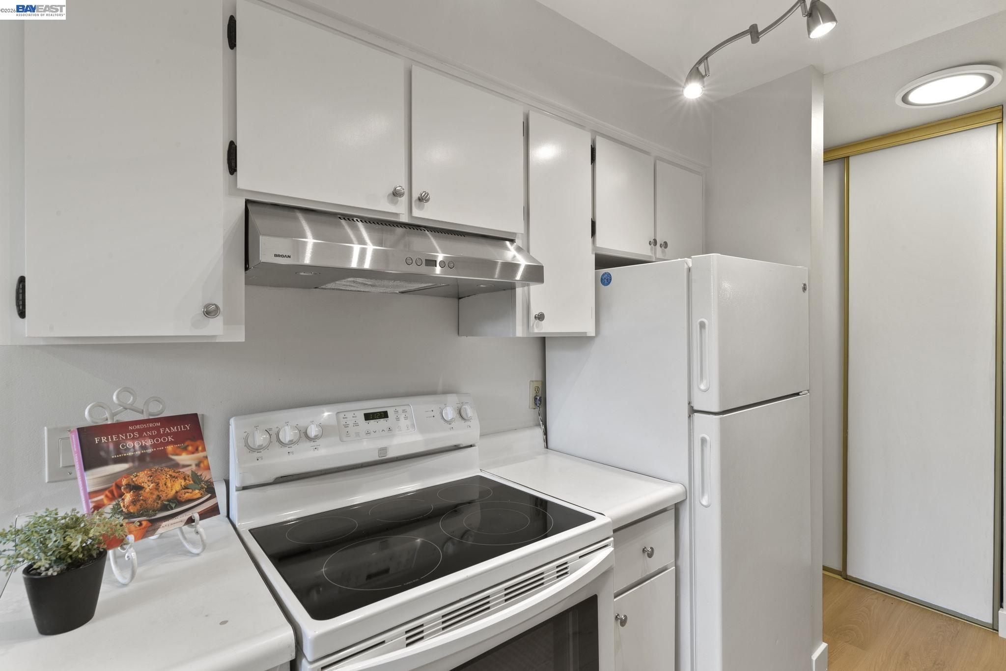 Photo #15: 41135738 Listing: Photo #15