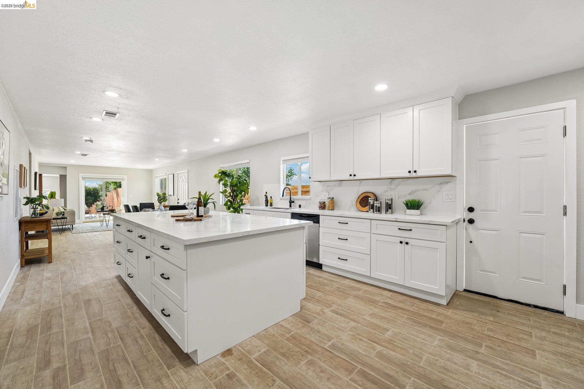449 GILCREST, Vallejo CA 94591 — photo 23