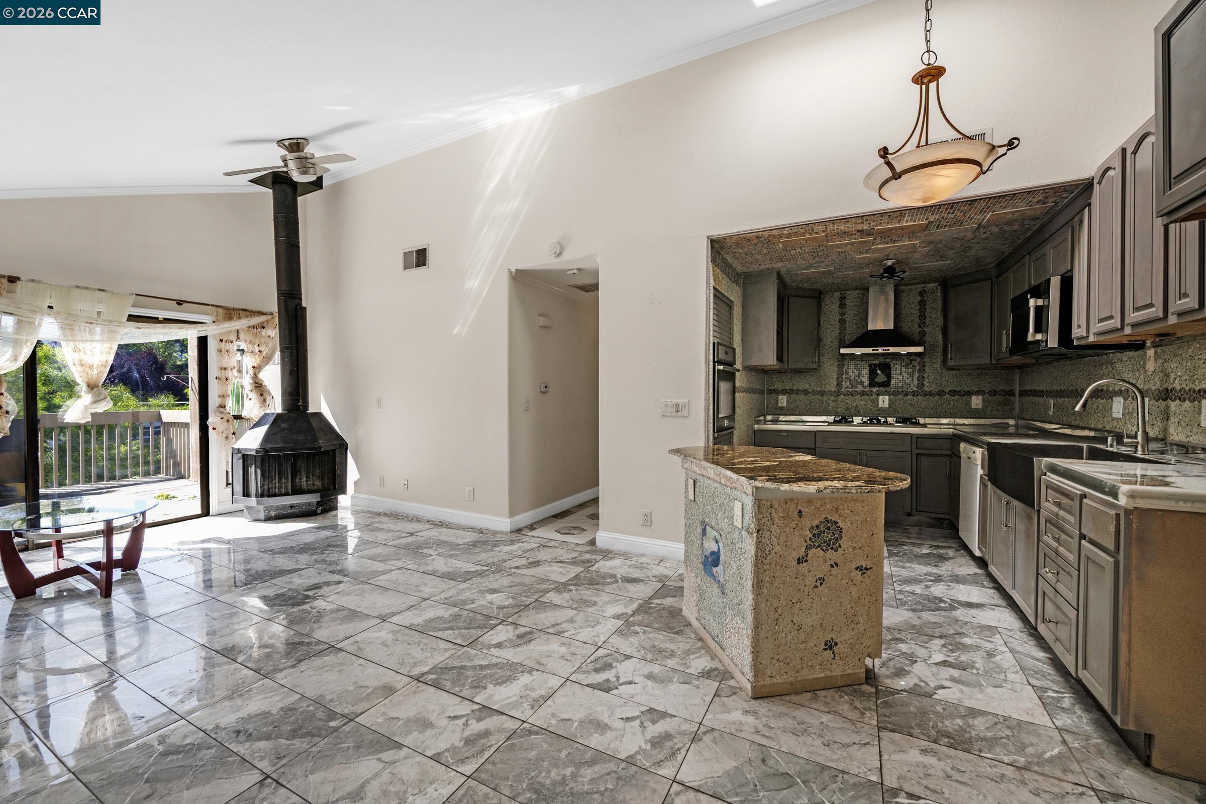 Photo #5: 41135744 Listing: Photo #5