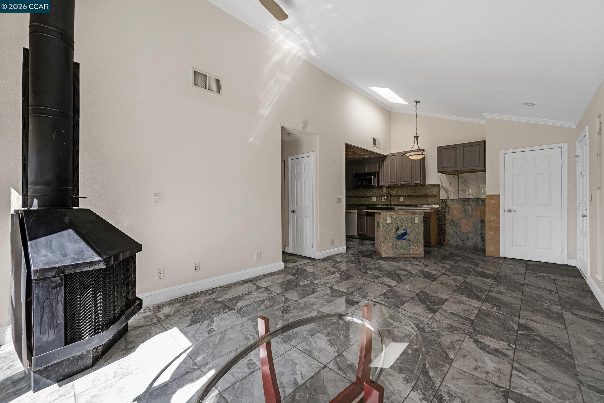 Photo #6: 41135744 Listing: Photo #6
