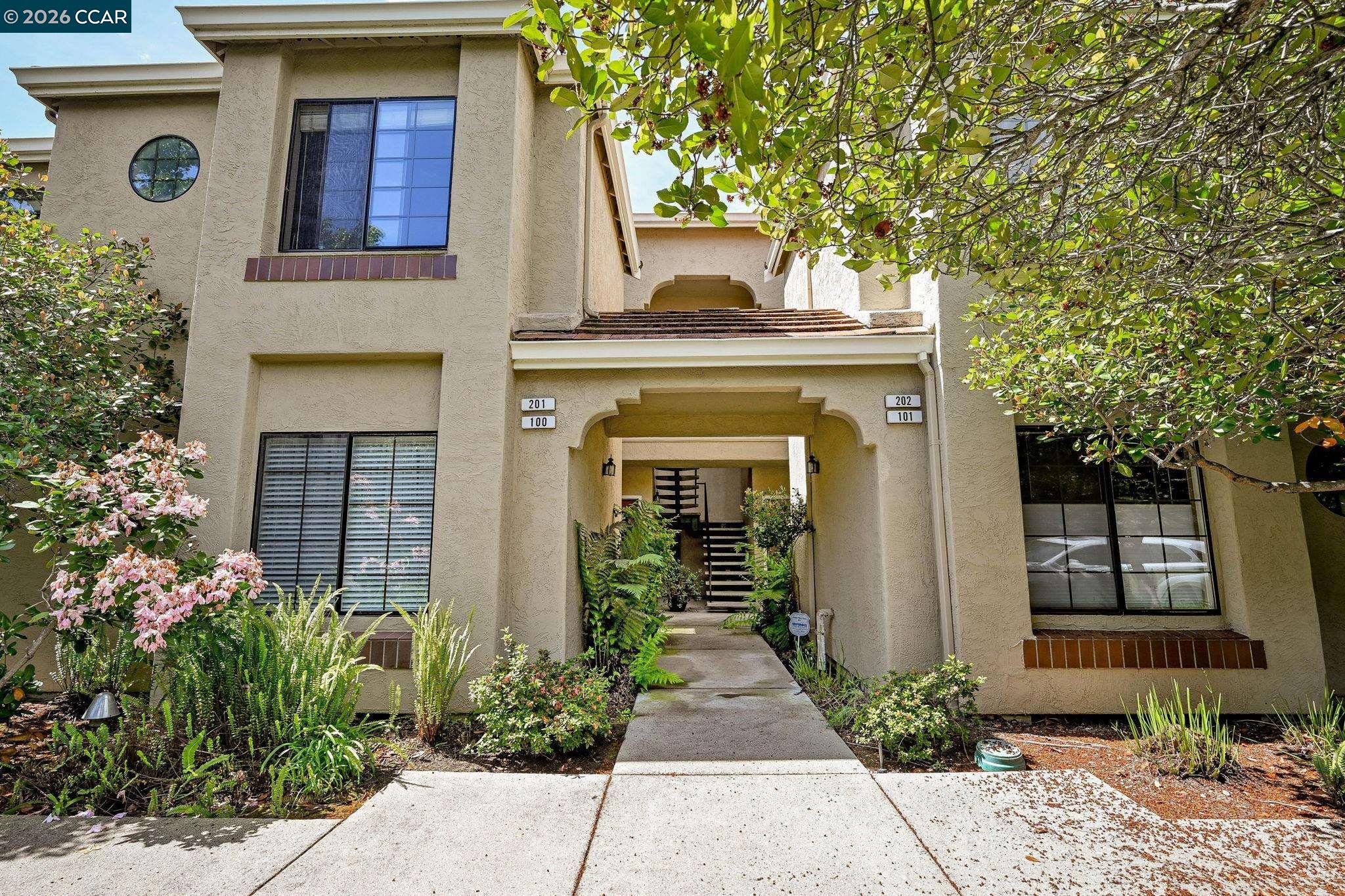 Photo #1: 41135745 Listing: Photo #1