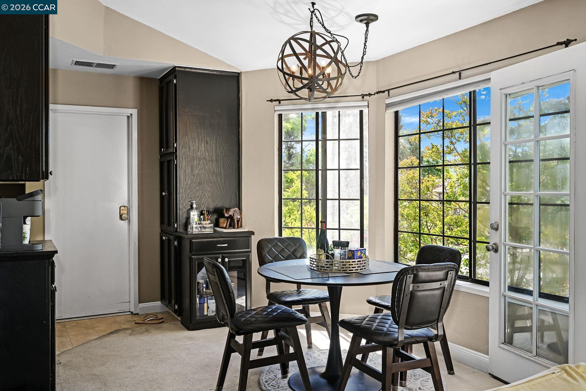 Photo #5: 41135745 Listing: Photo #5