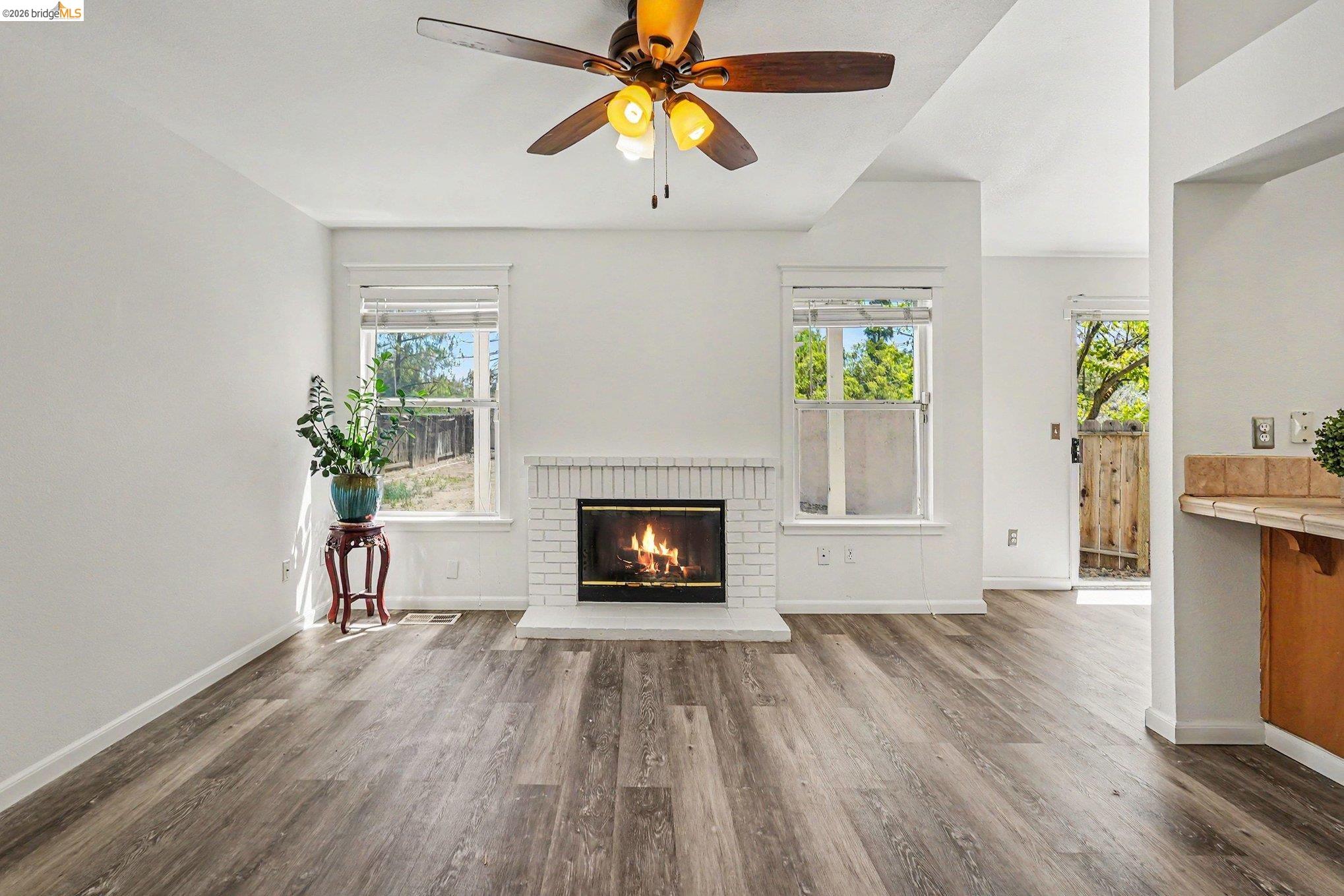2129 Stratford Ct, Antioch CA 94509 — photo 7