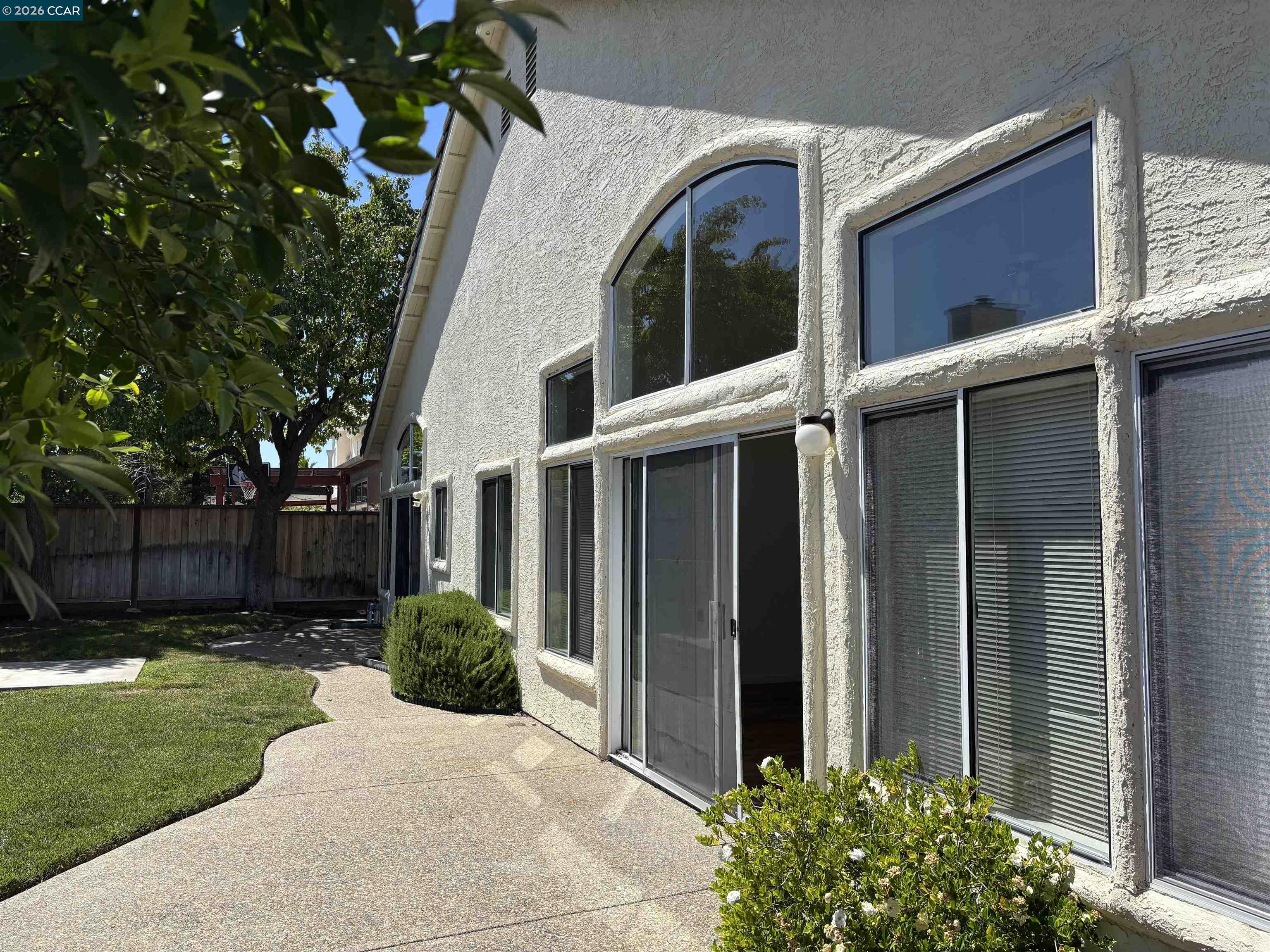 2120 Lynwood Way, Antioch CA 94509 — photo 10