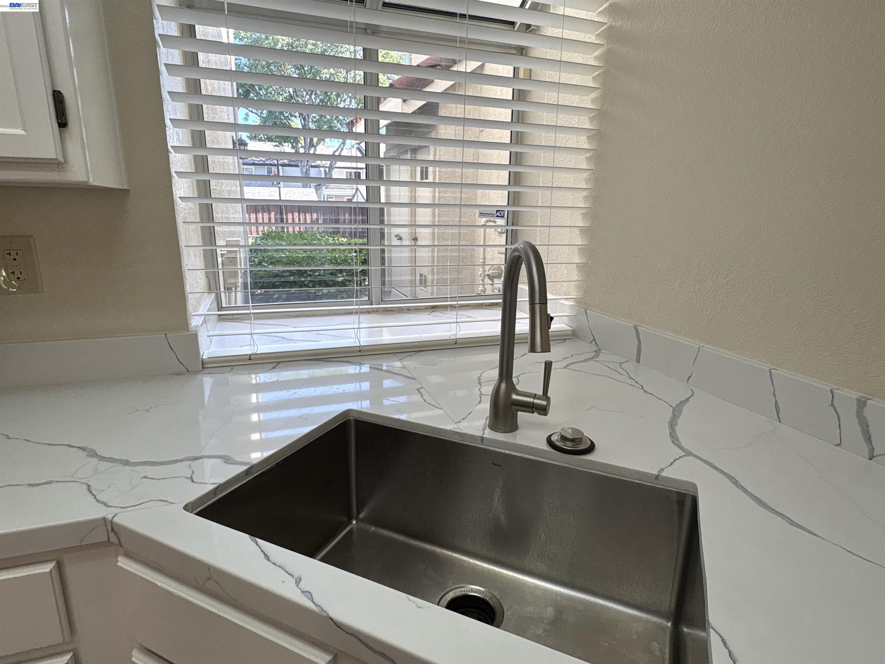 Photo #12: 41135786 Listing: Photo #12
