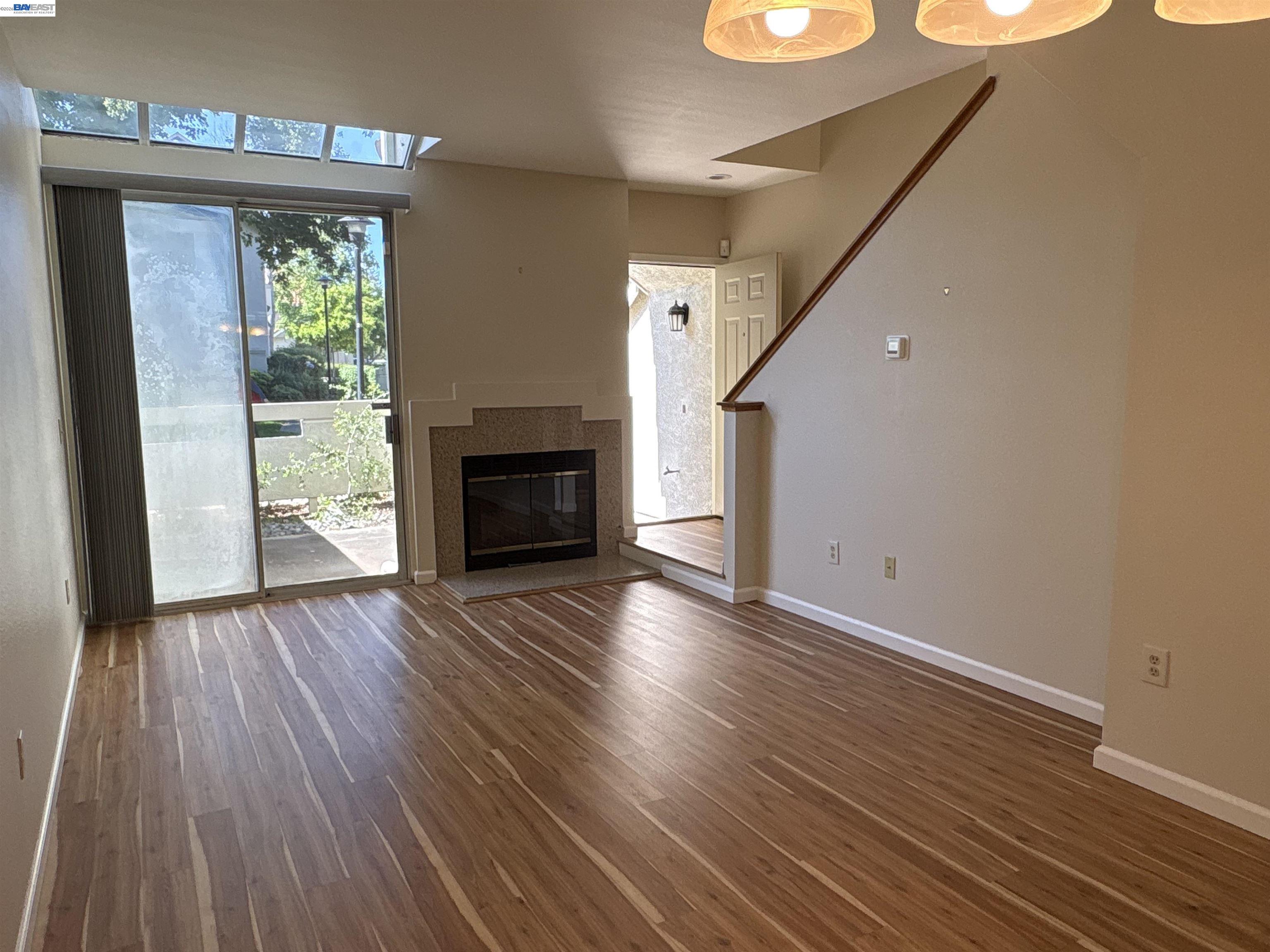 Photo #5: 41135786 Listing: Photo #5