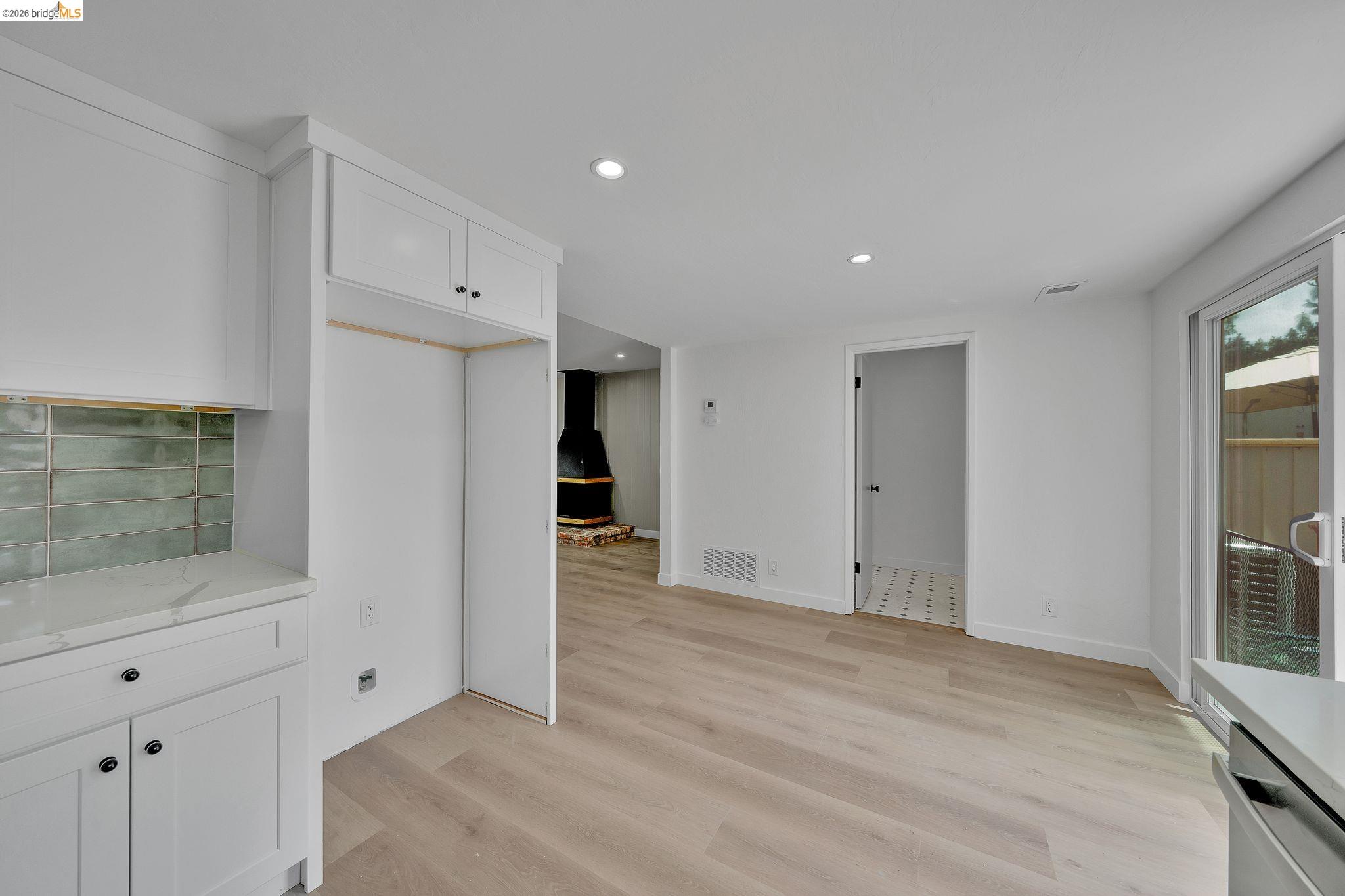 Photo #12: 41135791 Listing: Photo #12