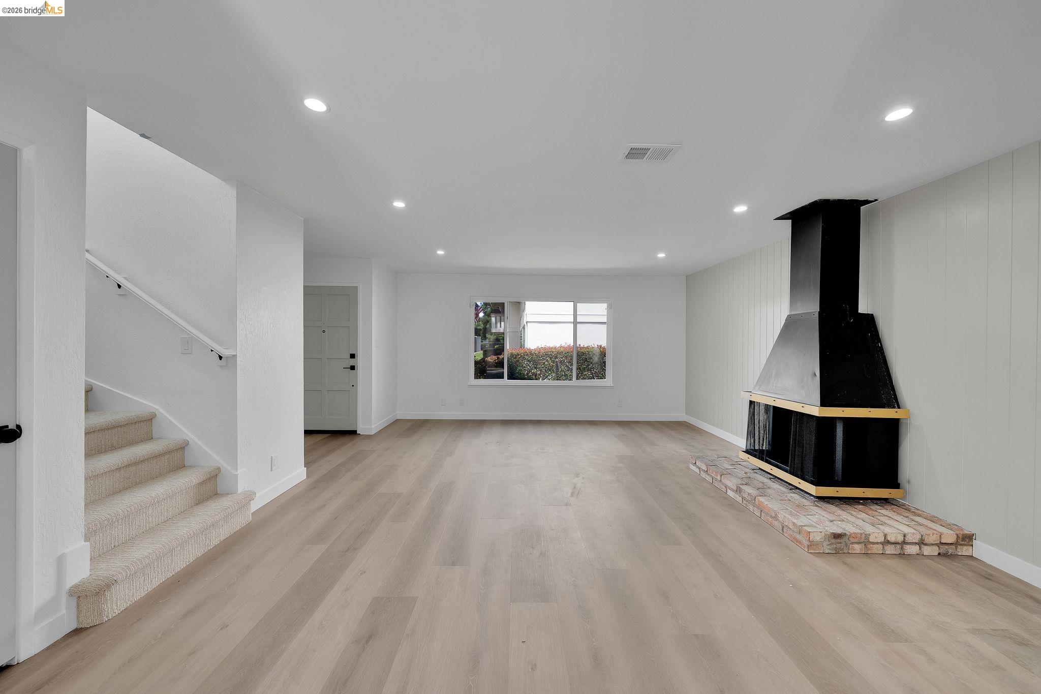 Photo #7: 41135791 Listing: Photo #7