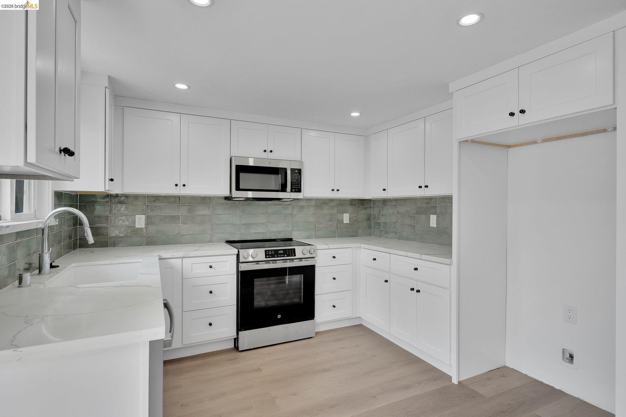 Photo #10: 41135791 Listing: Photo #10