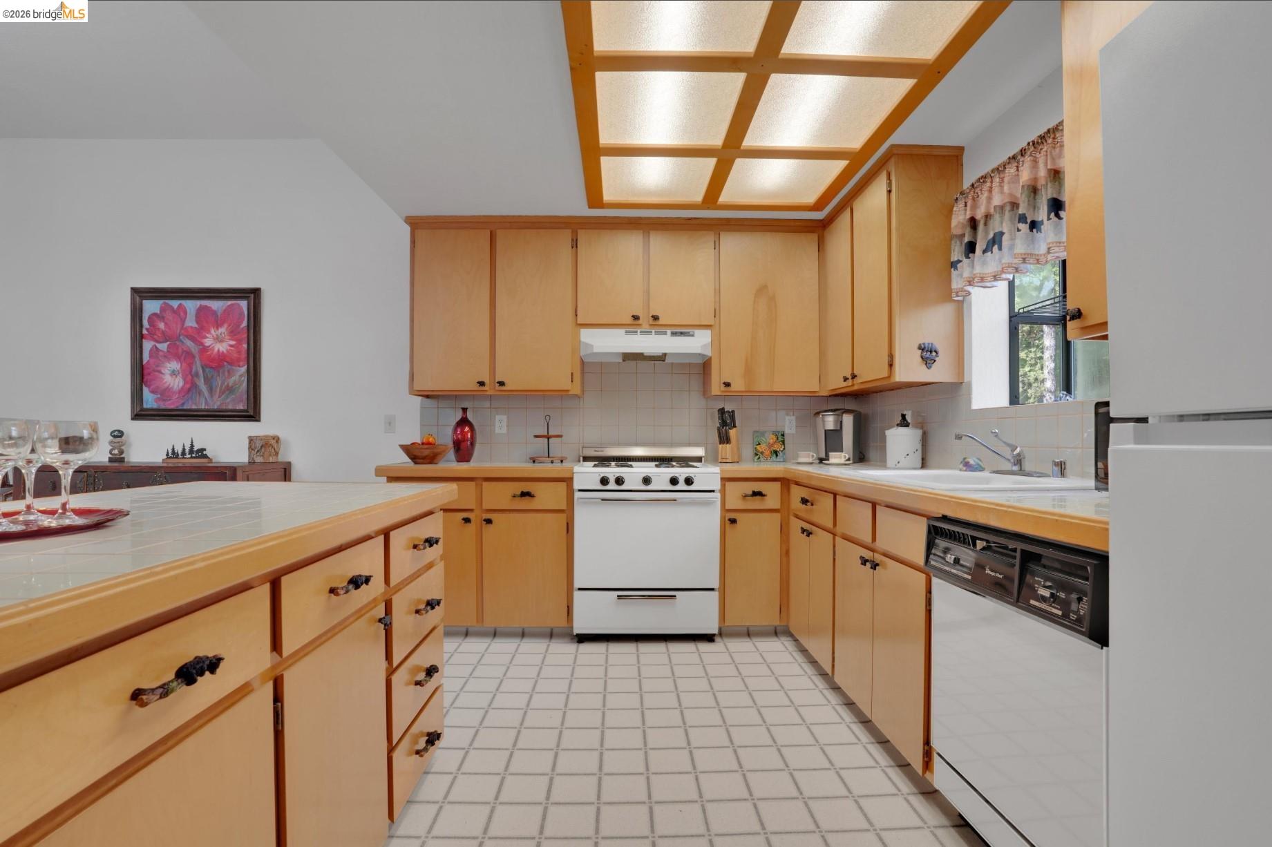 18996 Digger Pine Street, Groveland CA 95321 — photo 12