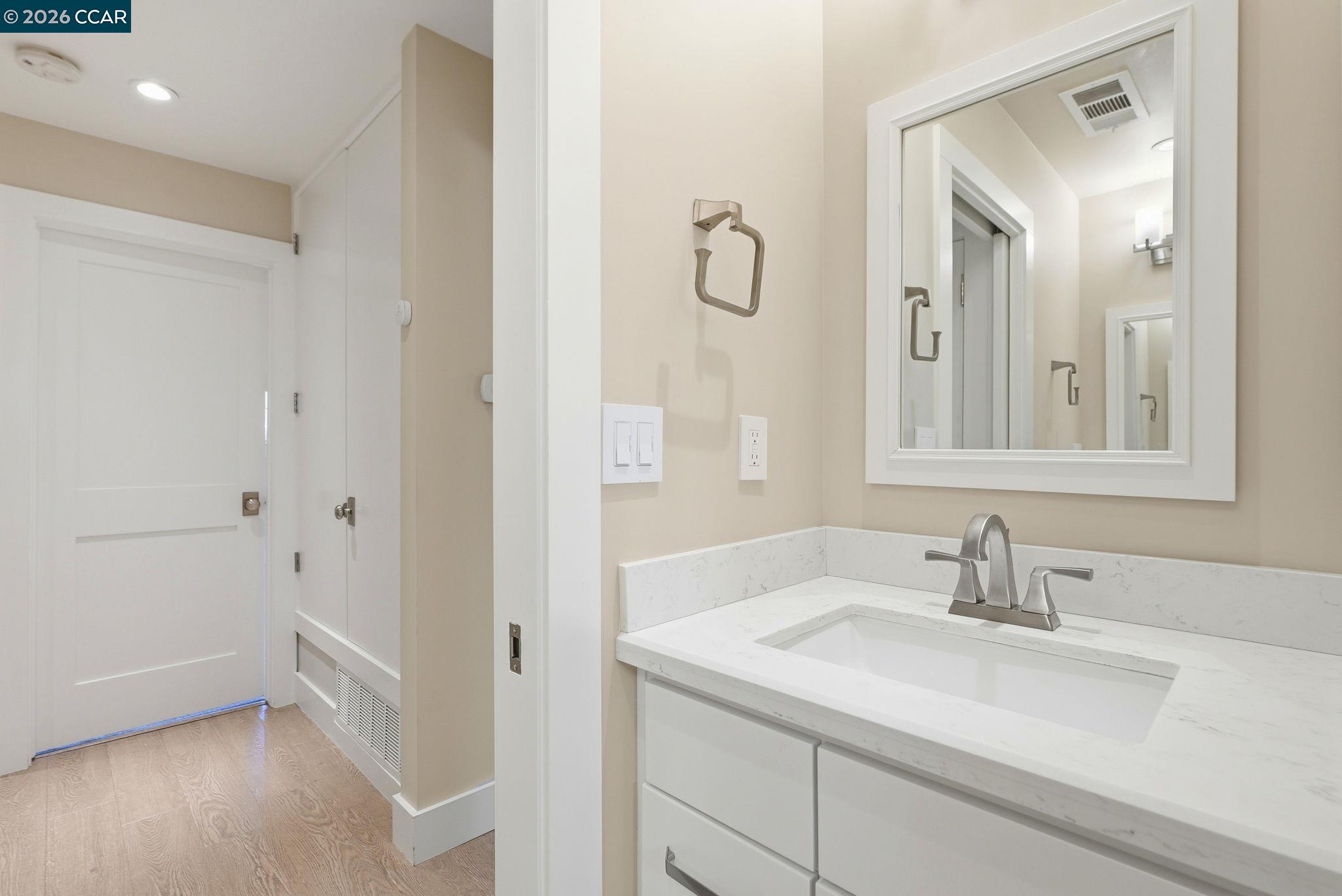 Photo #25: 41135813 Listing: Photo #25
