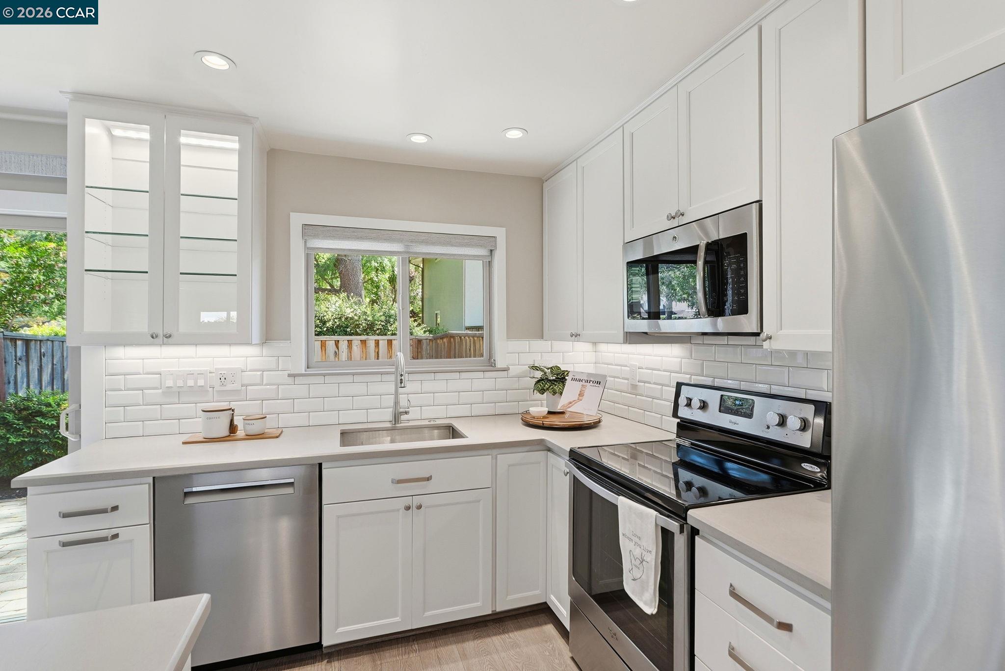 Photo #5: 41135813 Listing: Photo #5