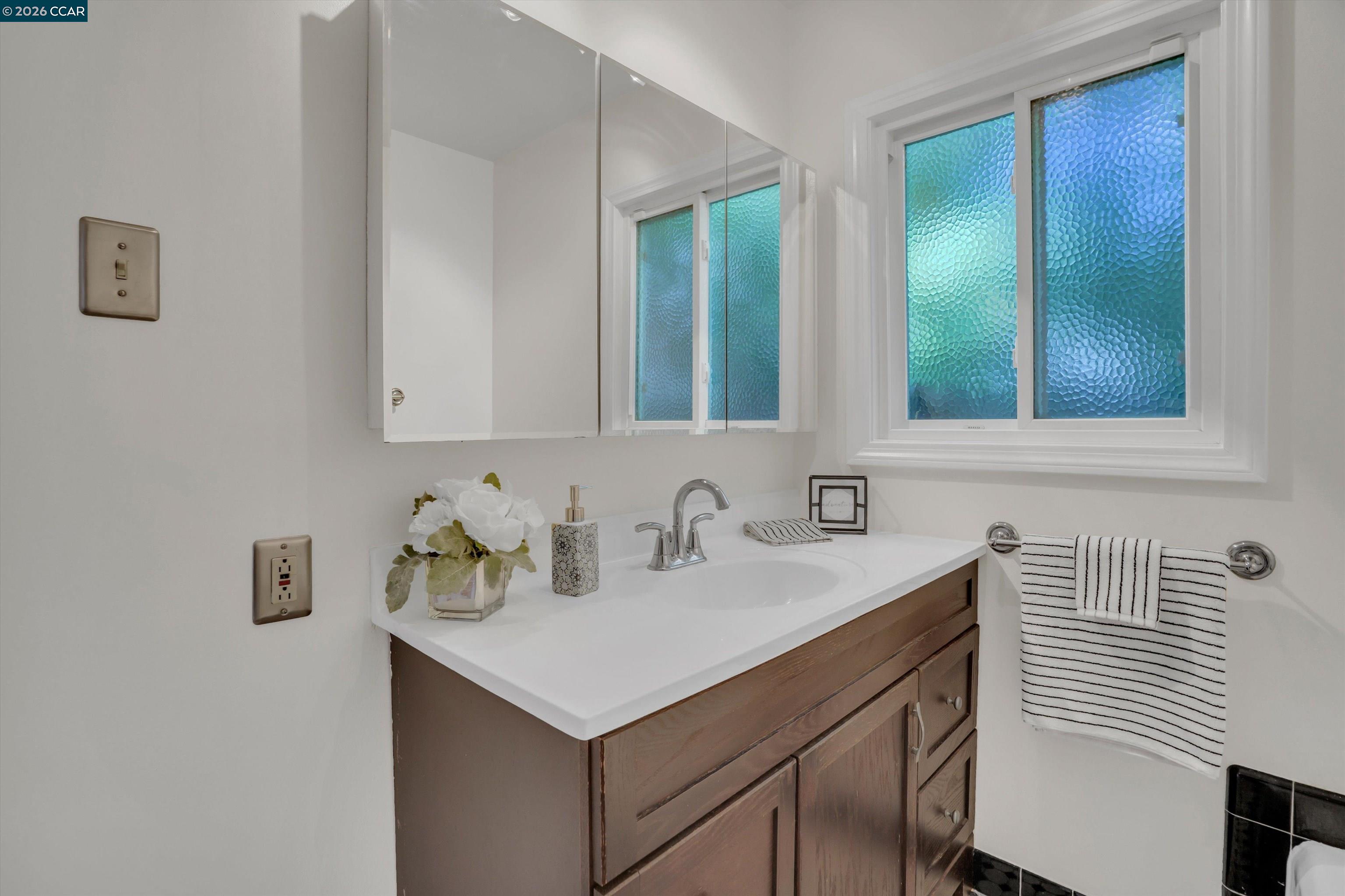 144 Roslyn Dr, Concord CA 94518 — photo 14