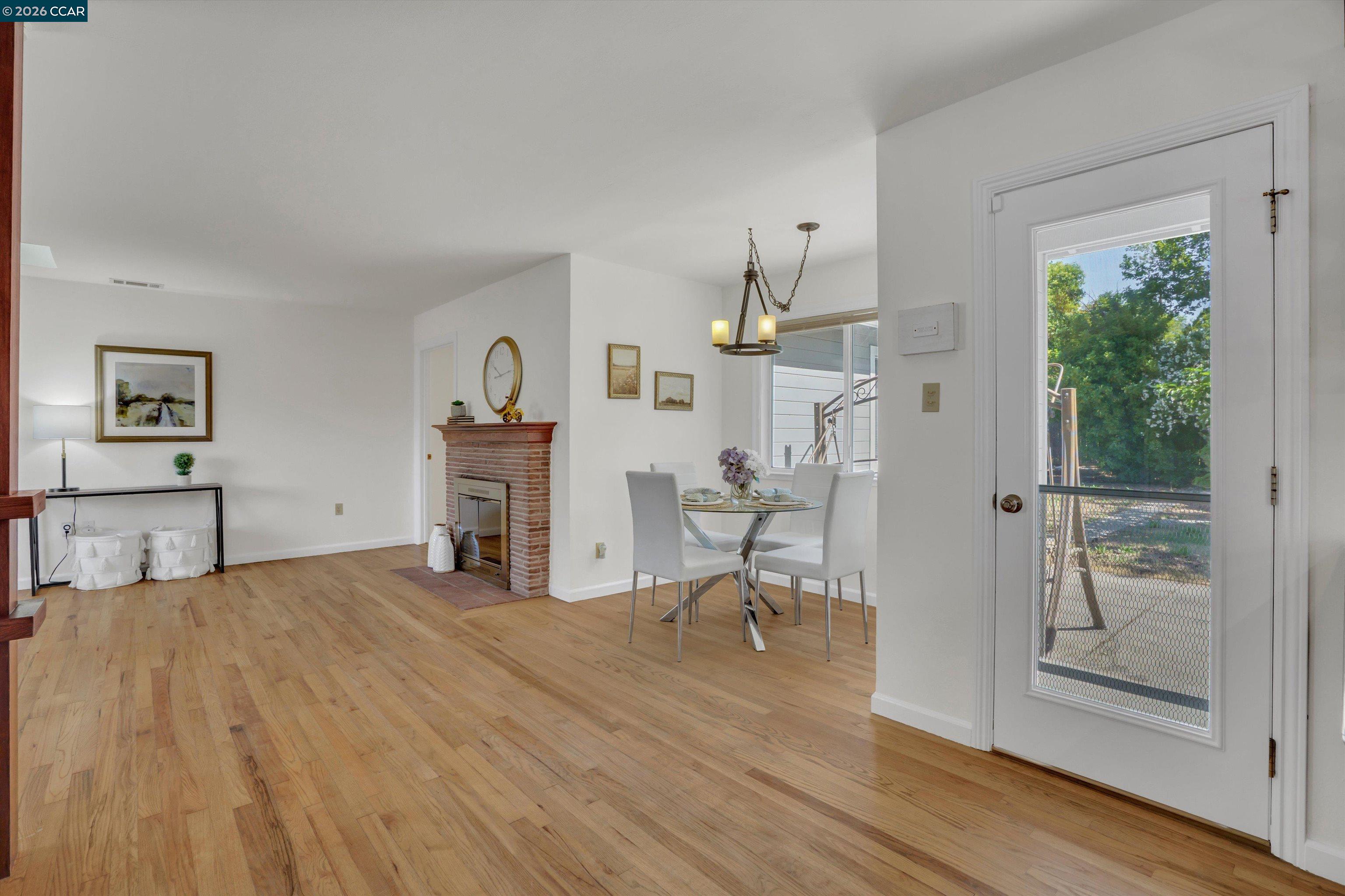 144 Roslyn Dr, Concord CA 94518 — photo 7