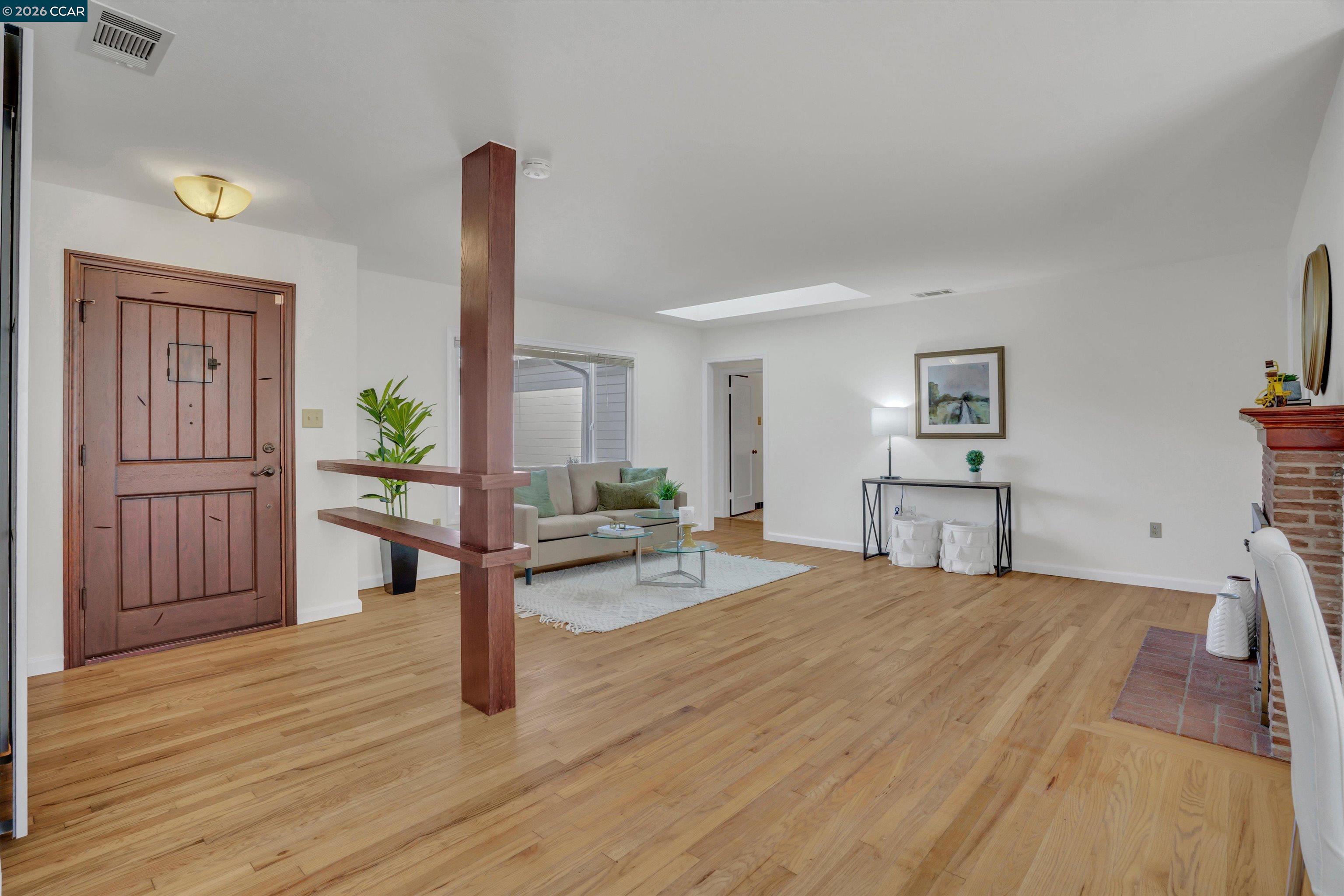 144 Roslyn Dr, Concord CA 94518 — photo 8