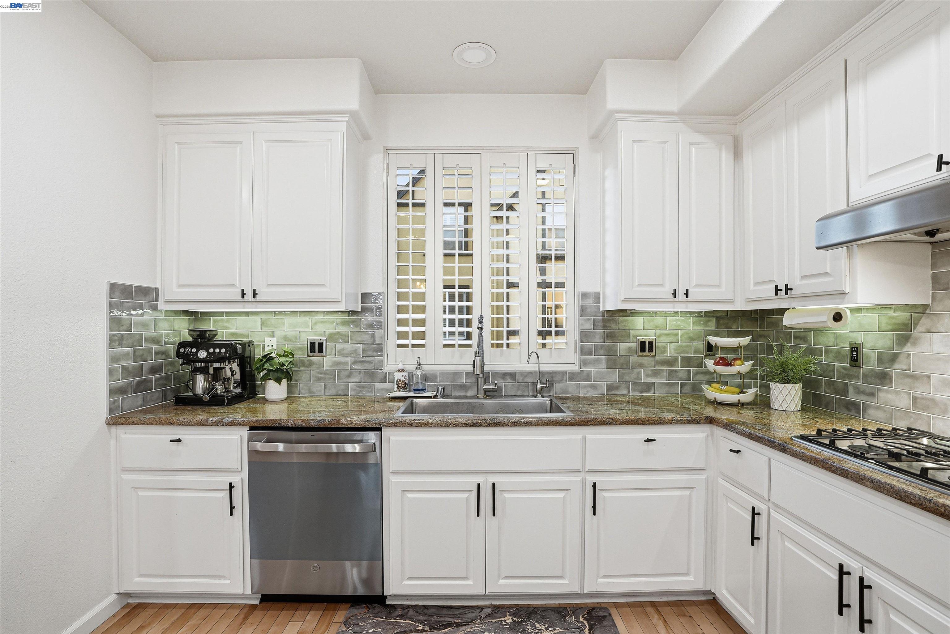 Photo #11: 41135832 Listing: Photo #11