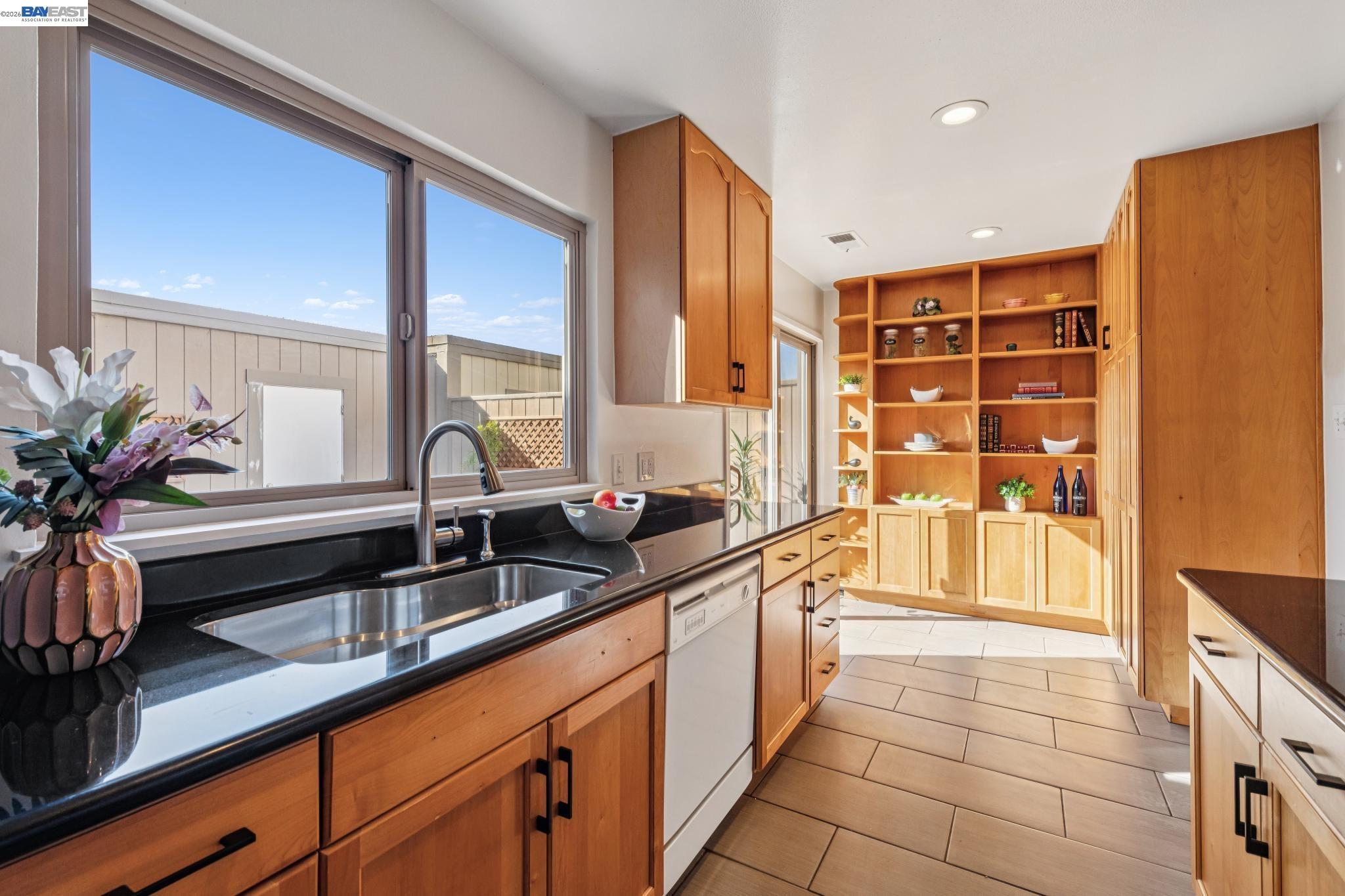 Photo #14: 41135837 Listing: Photo #14