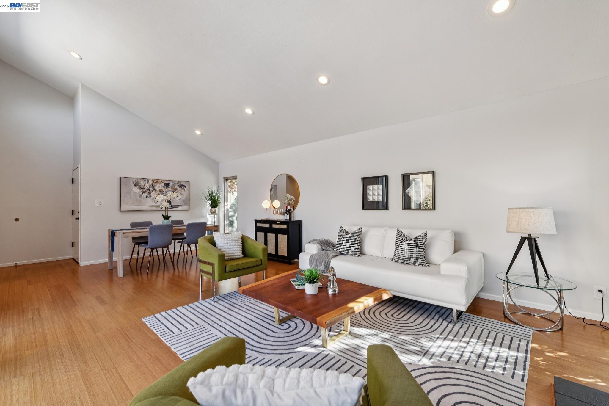 Photo #9: 41135837 Listing: Photo #9