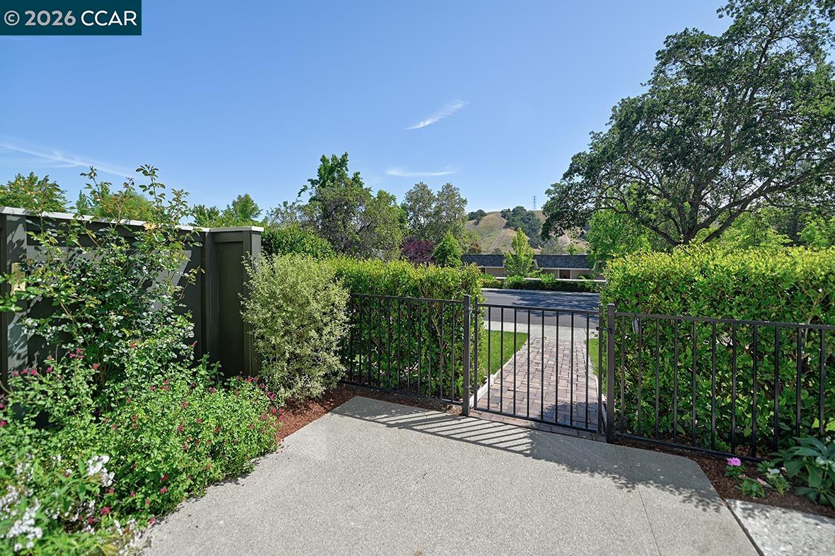 Photo #10: 41135855 Listing: Photo #10