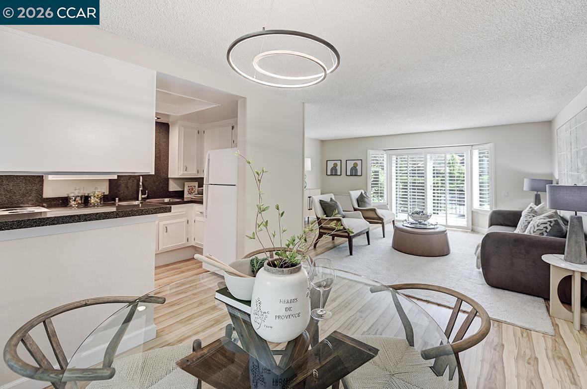 Photo #8: 41135855 Listing: Photo #8