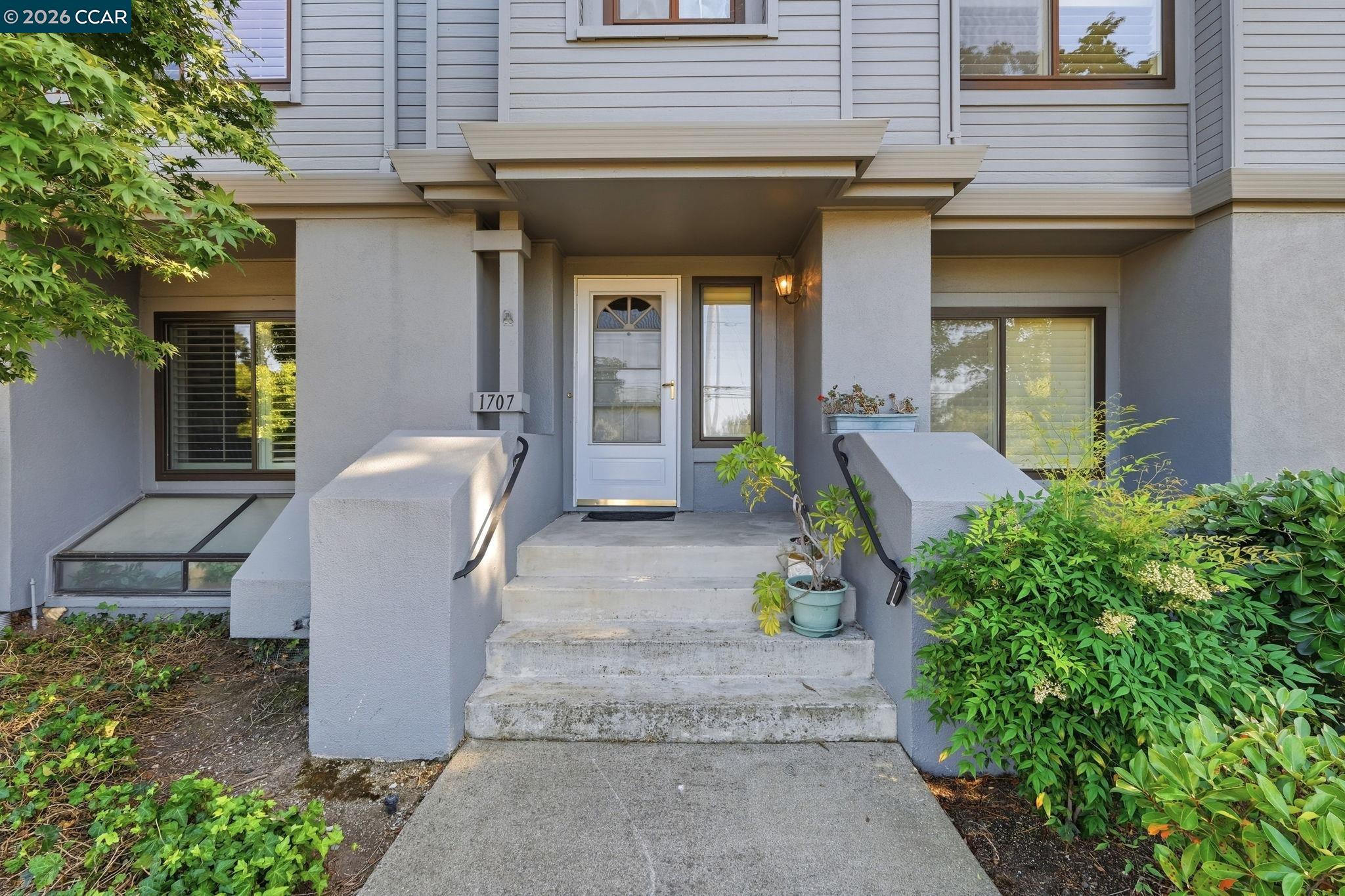 Photo #1: 41135862 Listing: Photo #1