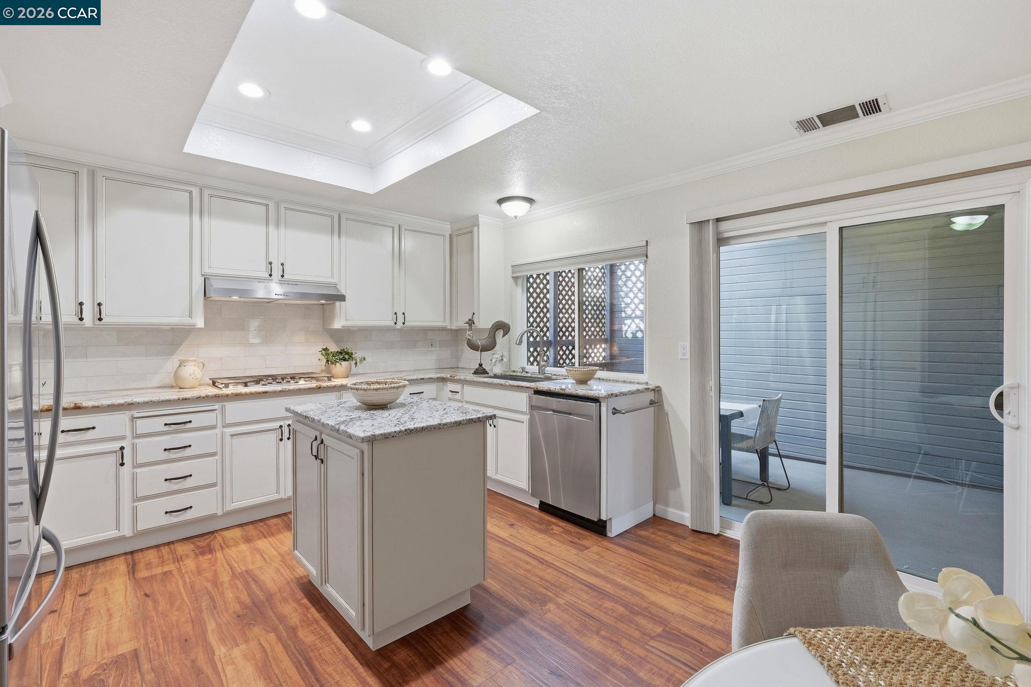 Photo #11: 41135862 Listing: Photo #11