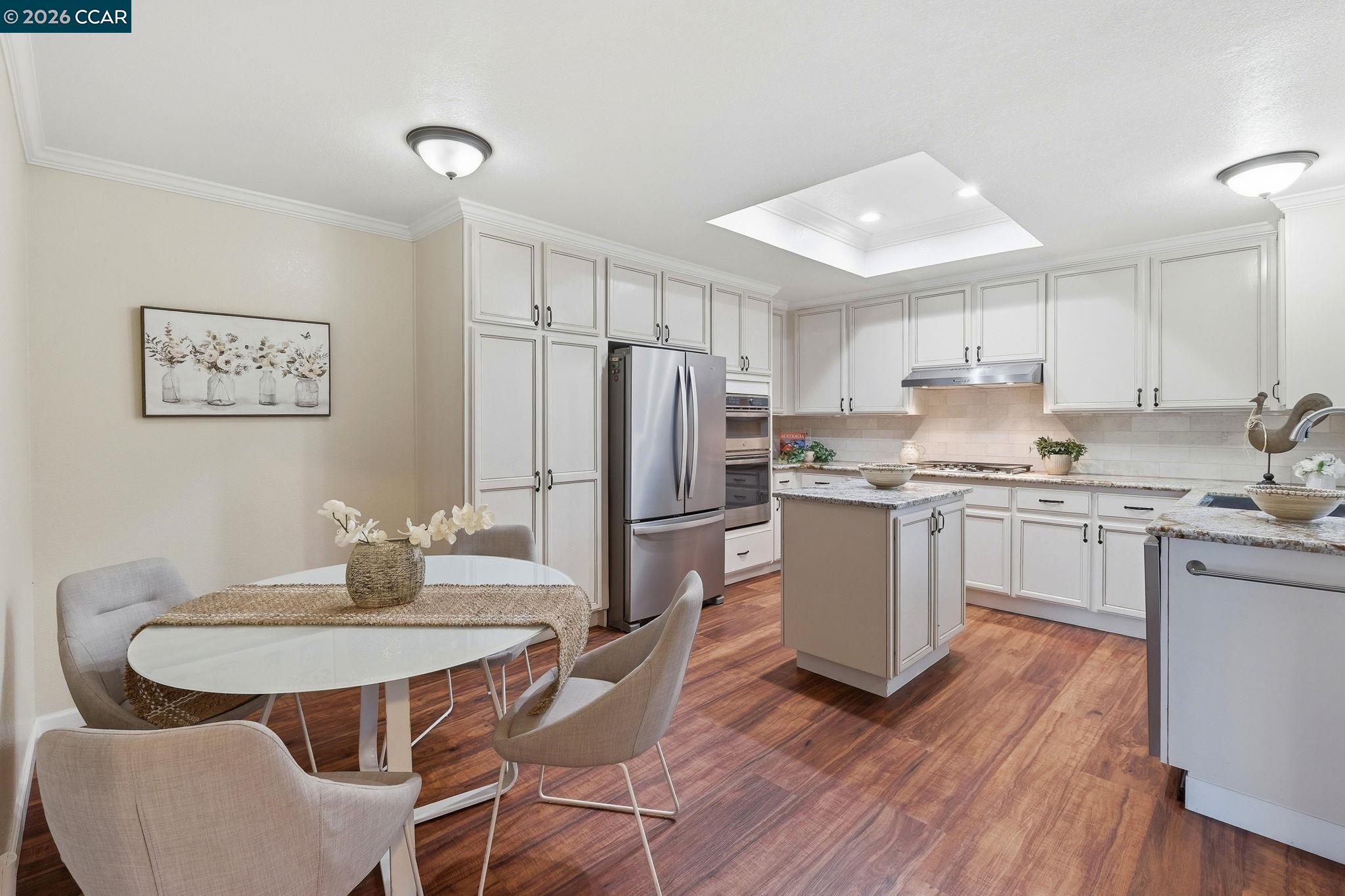 Photo #12: 41135862 Listing: Photo #12