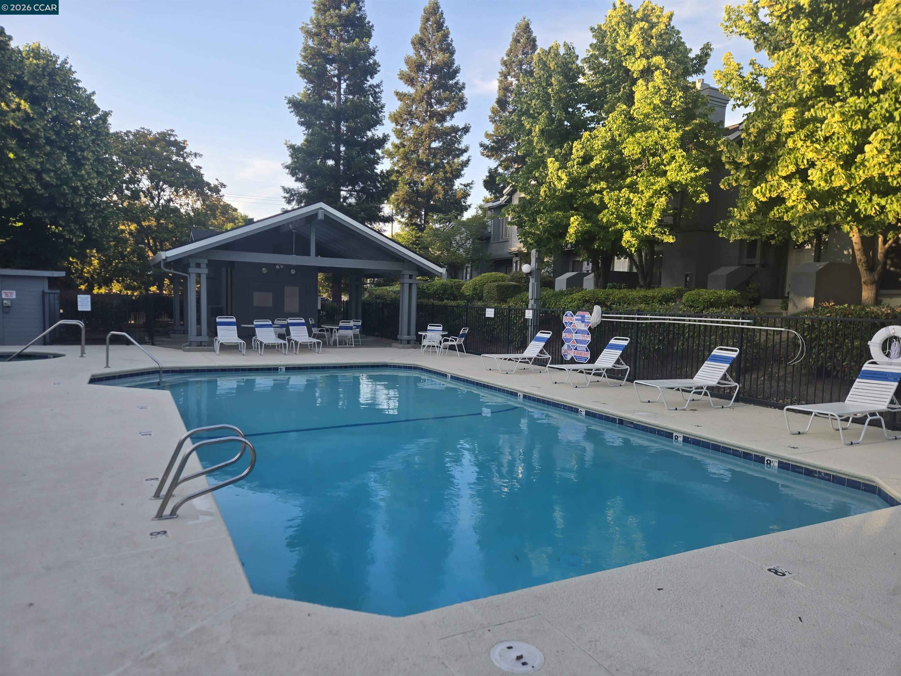 Photo #32: 41135862 Listing: Photo #32