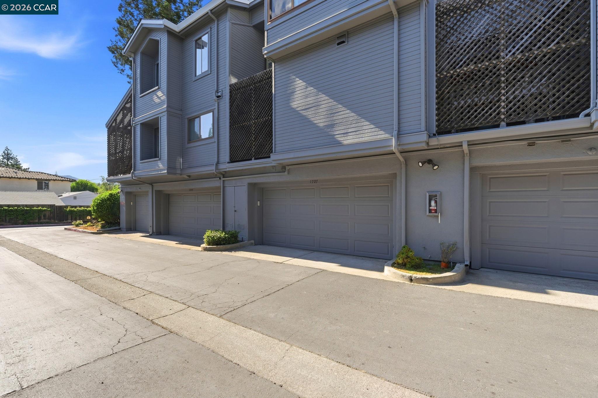 Photo #37: 41135862 Listing: Photo #37