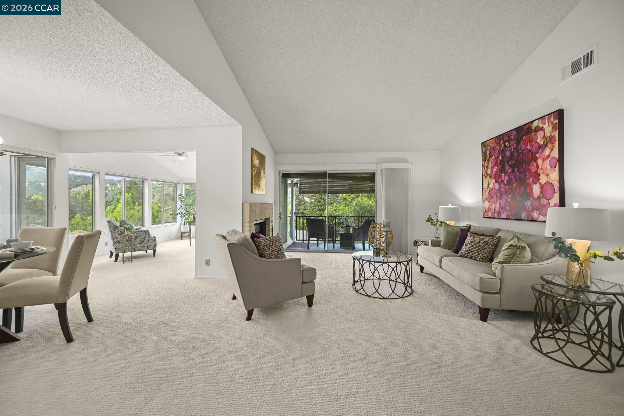 Photo #4: 41135868 Listing: Photo #4