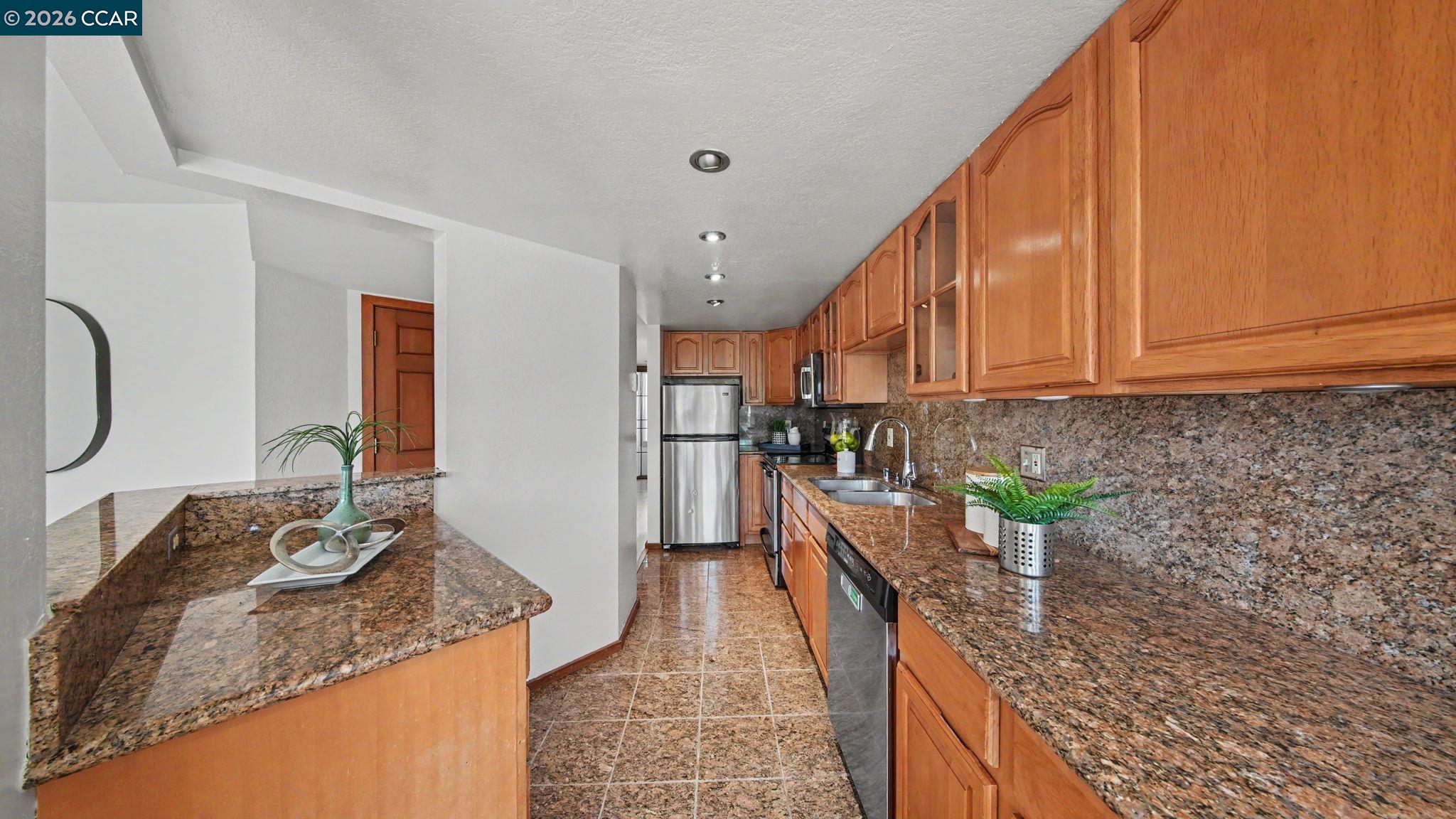 118 Creekside Ct, El Sobrante CA 94803 — photo 10