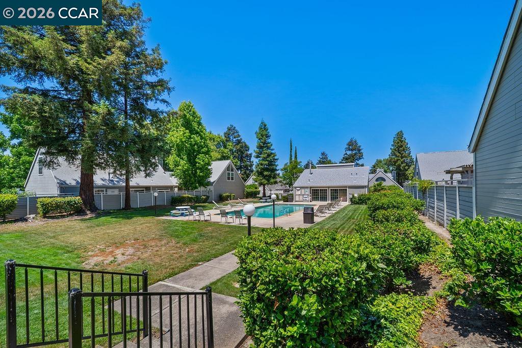 Photo #12: 41135898 Listing: Photo #12
