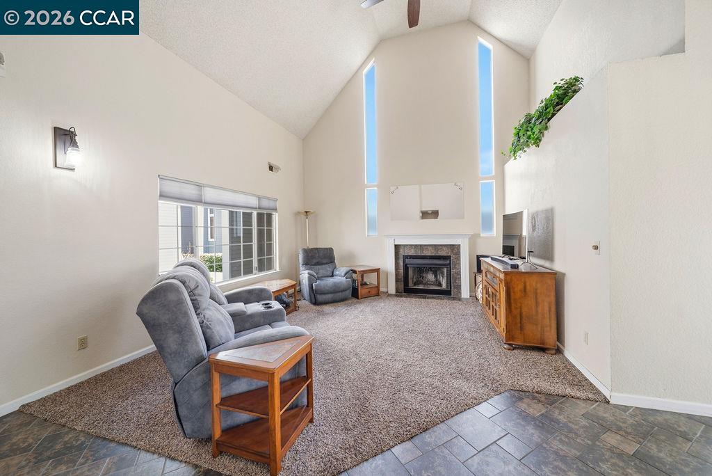 Photo #4: 41135898 Listing: Photo #4