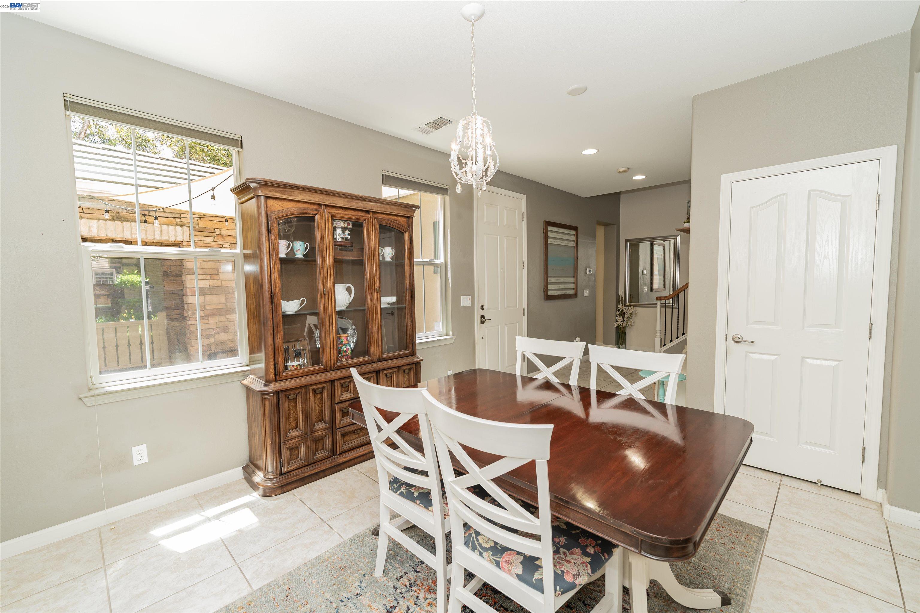 172 W Erics Way, Mountain House CA 95391 — photo 8