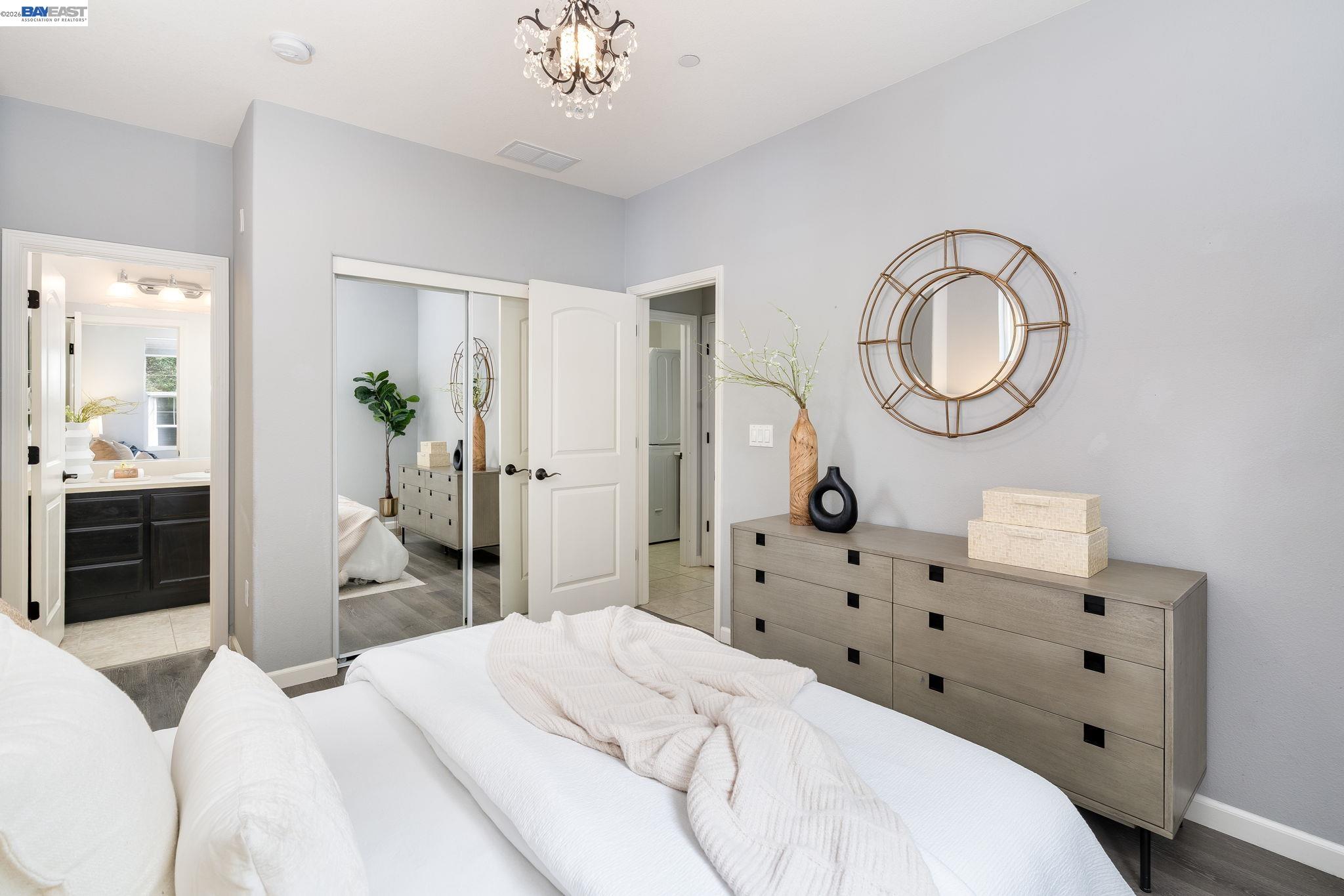 Photo #6: 41135914 Listing: Photo #6