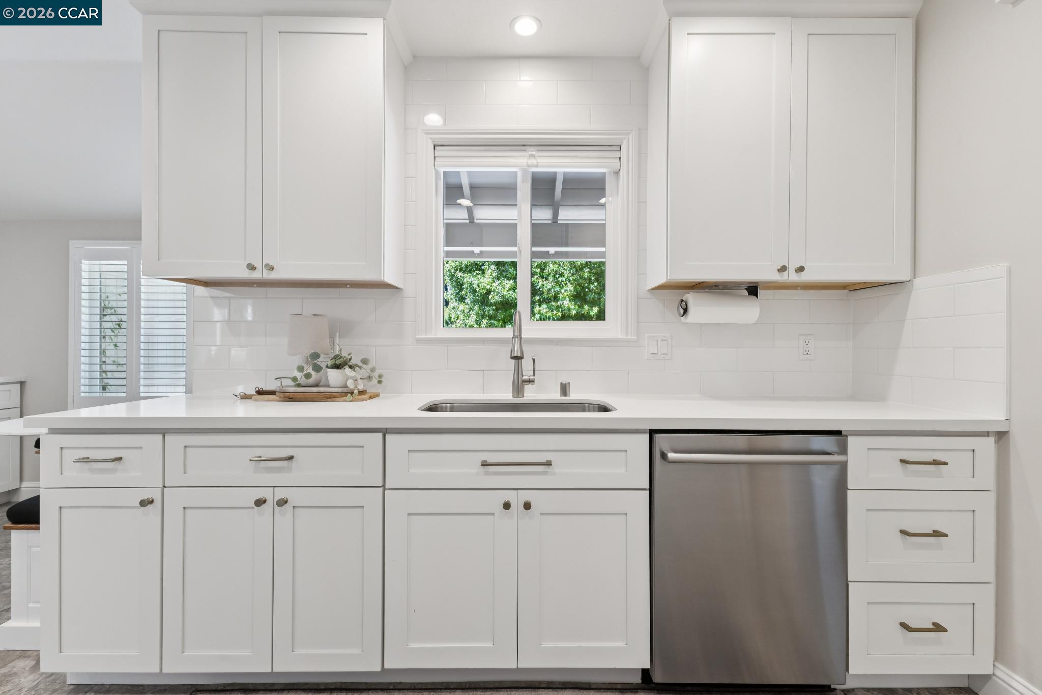 978 Kenston Dr, Clayton CA 94517 — photo 8