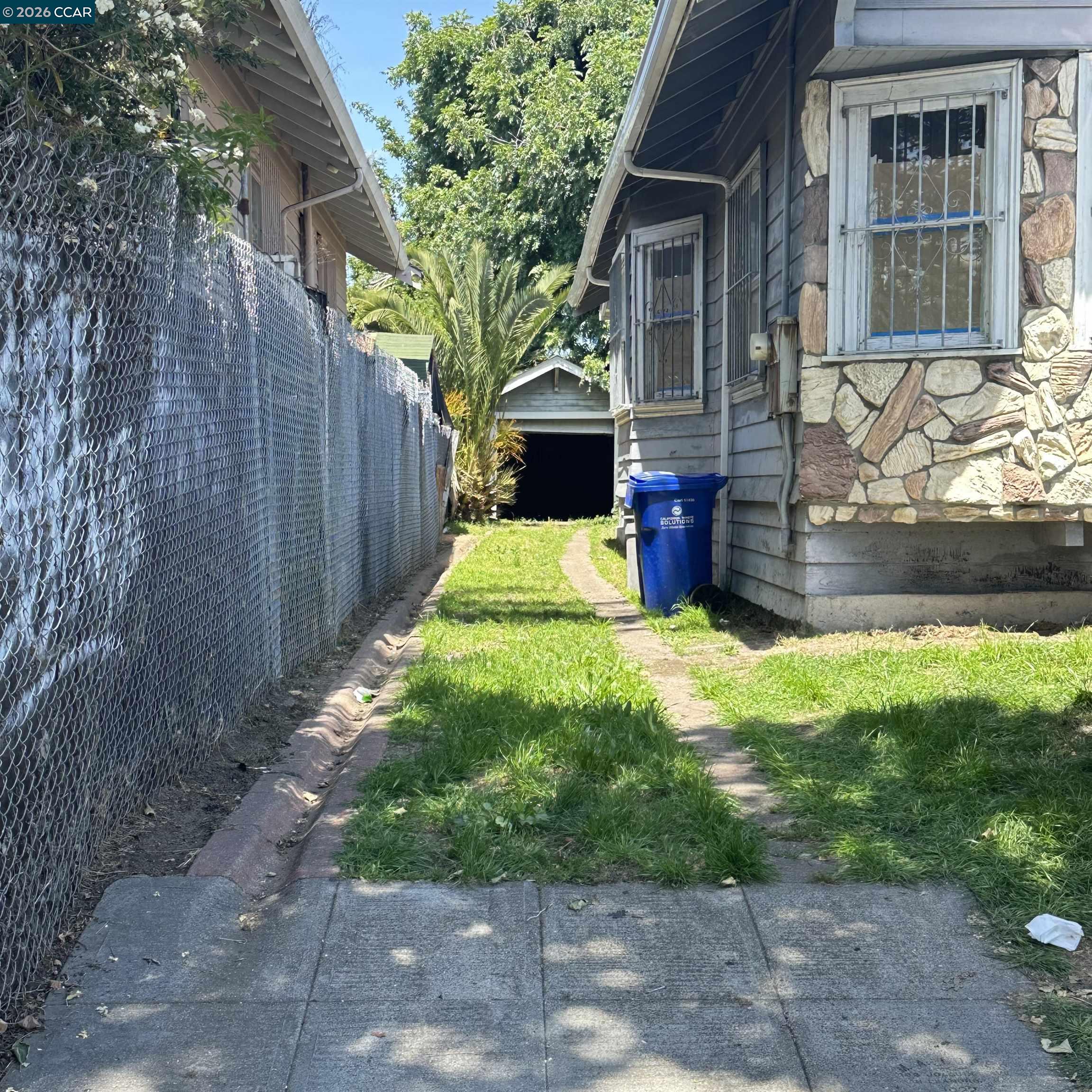 1605 90Th Ave, Oakland CA 94603 — photo 3