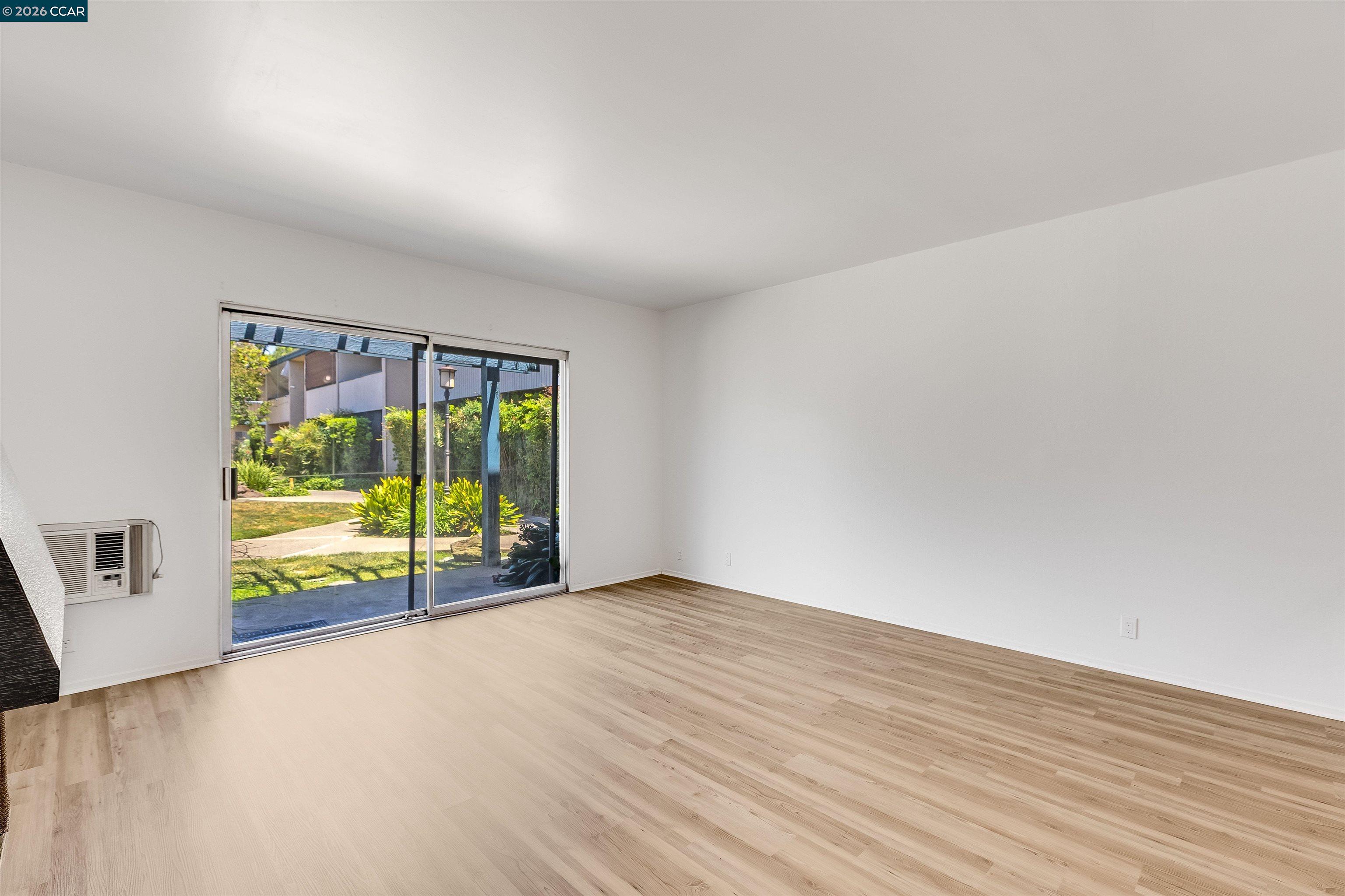 Photo #15: 41136010 Listing: Photo #15