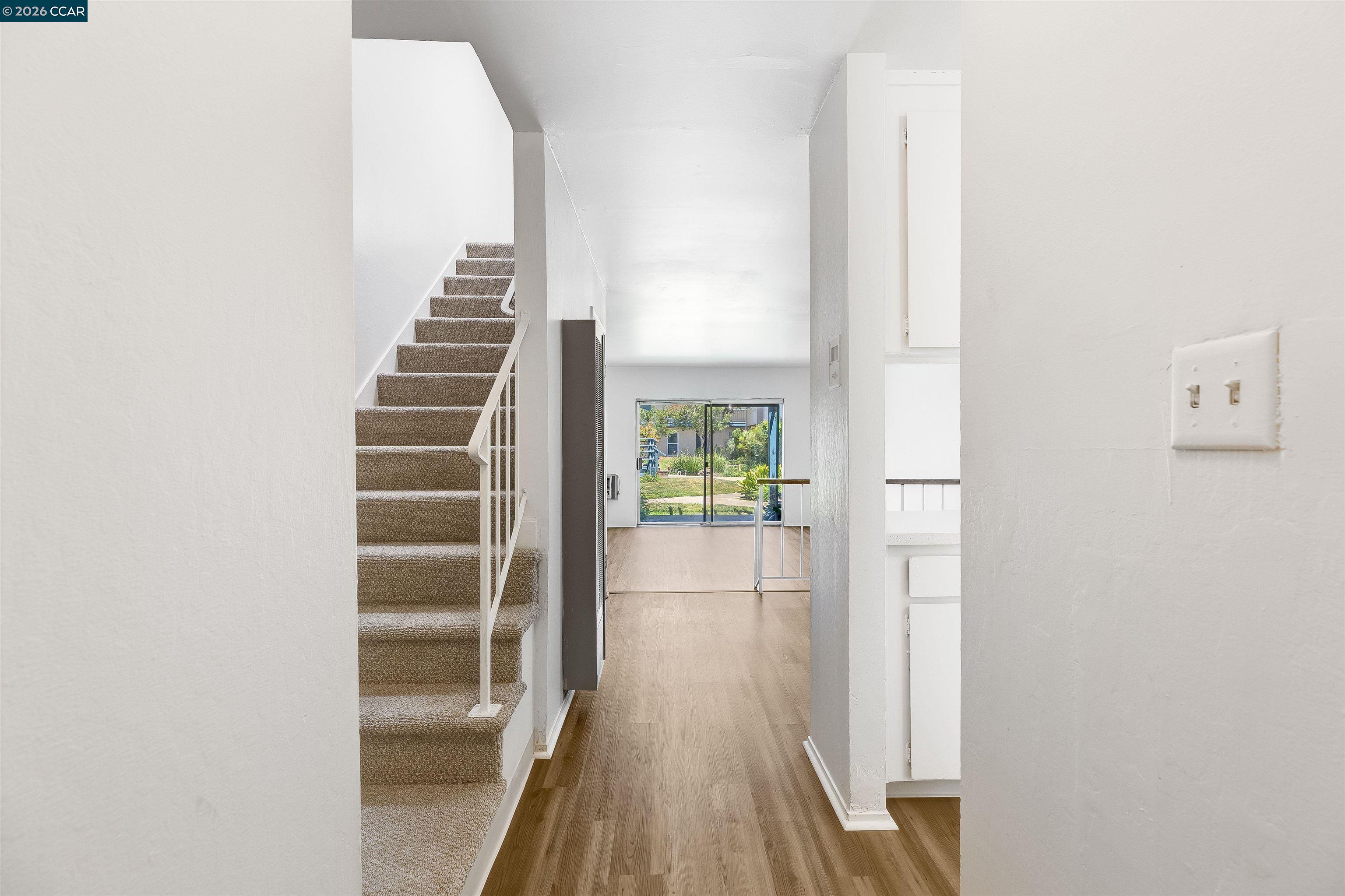 Photo #3: 41136010 Listing: Photo #3