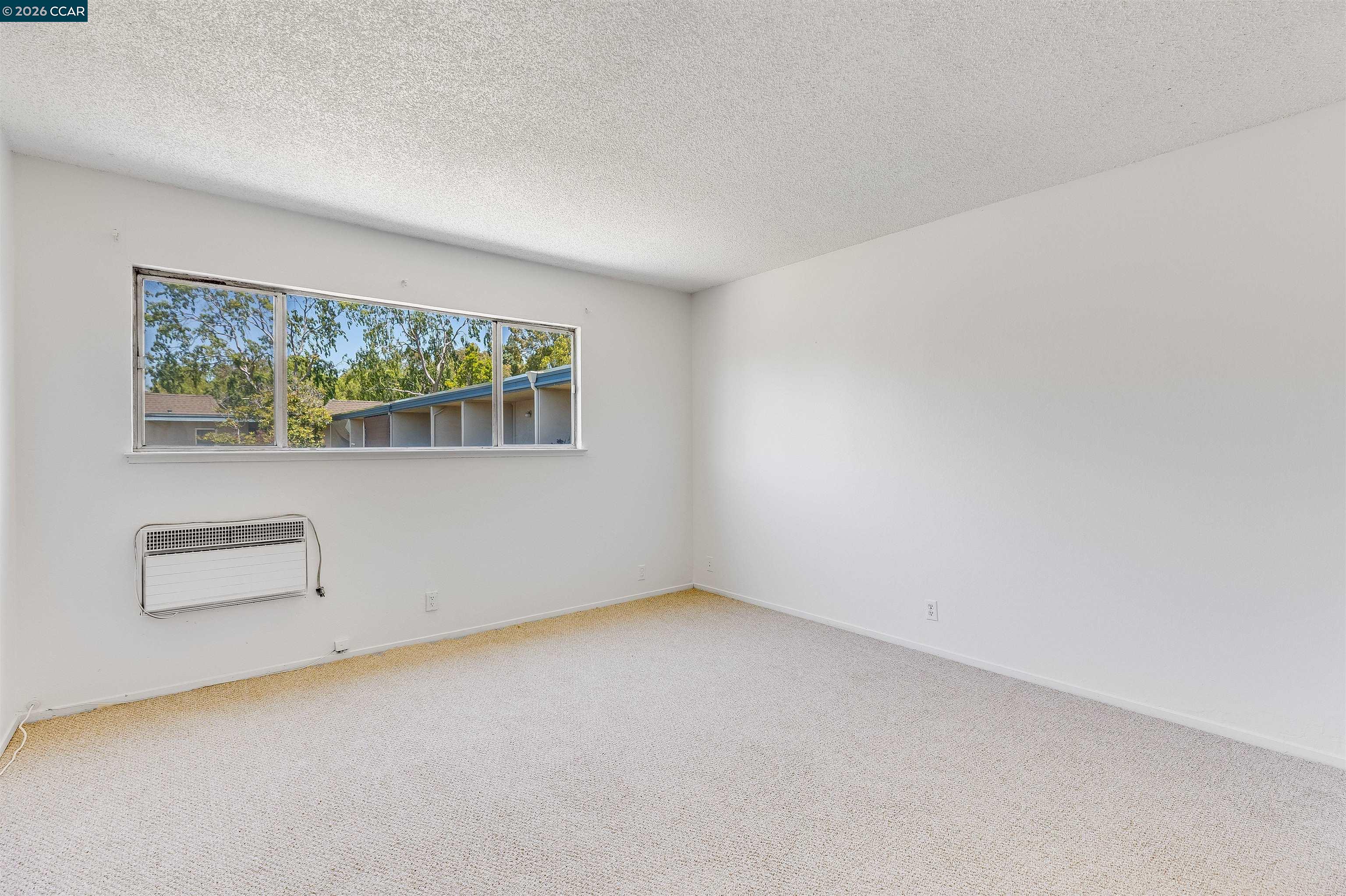 Photo #38: 41136010 Listing: Photo #38