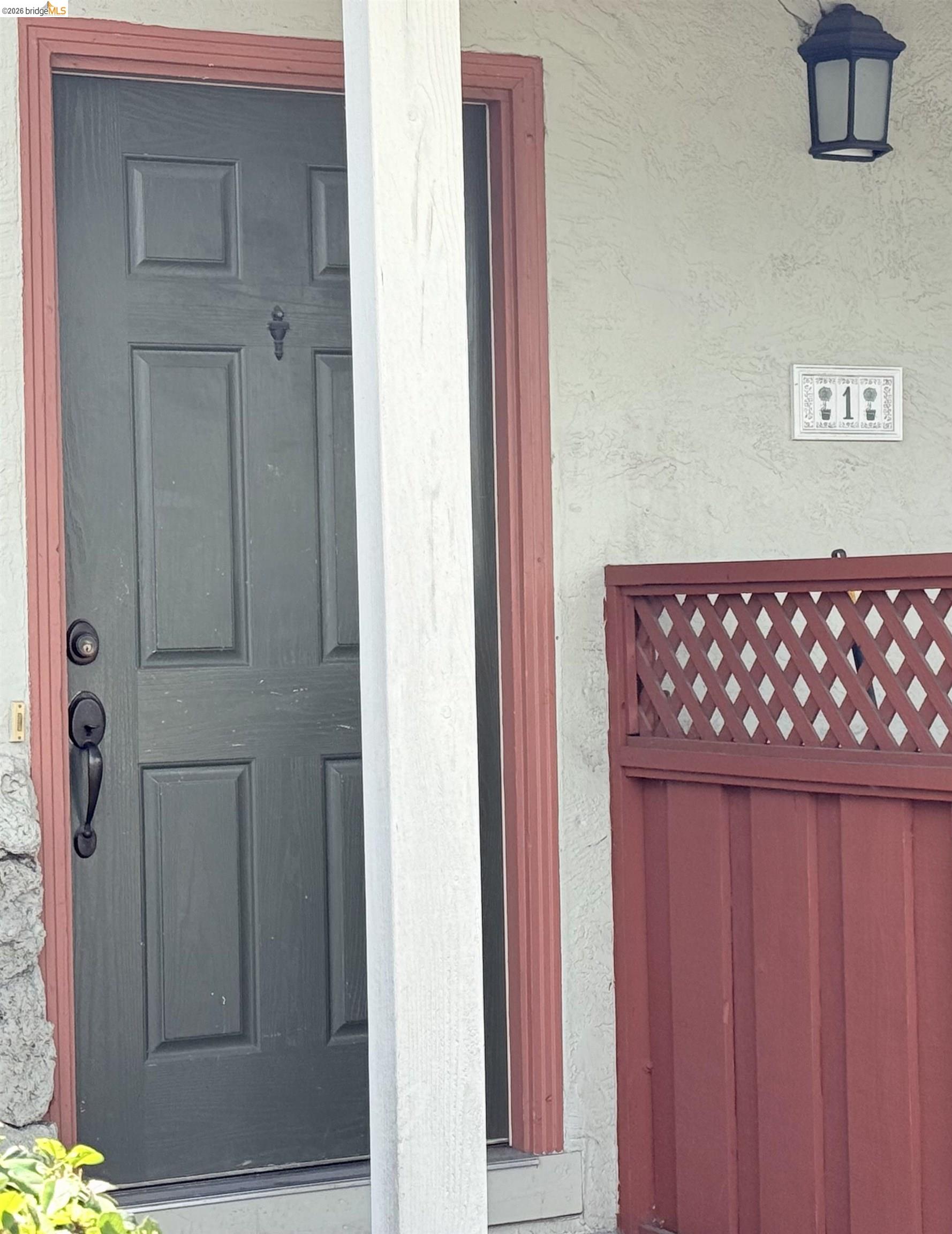 Photo #2: 41136035 Listing: Photo #2