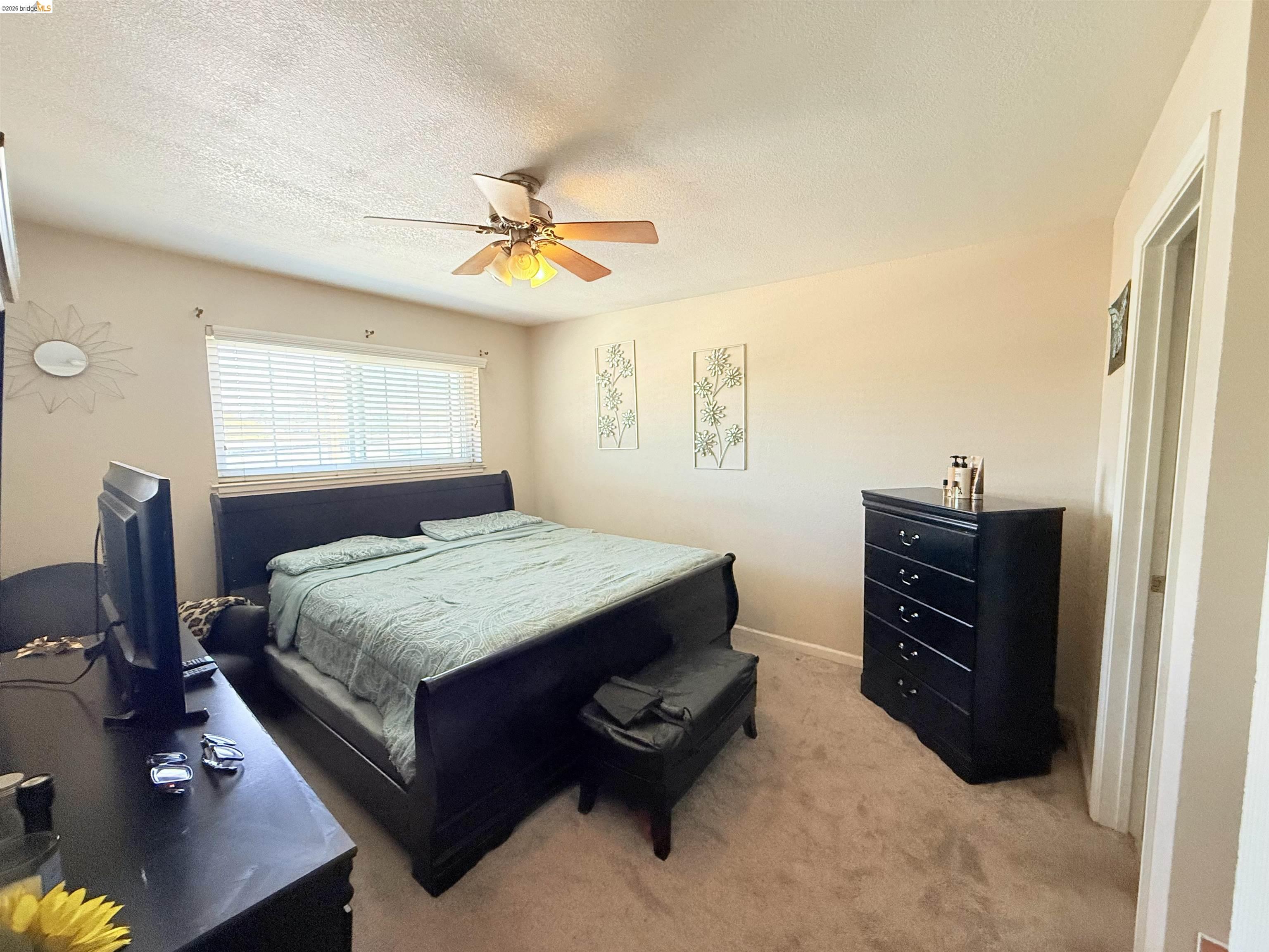 Photo #12: 41136035 Listing: Photo #12