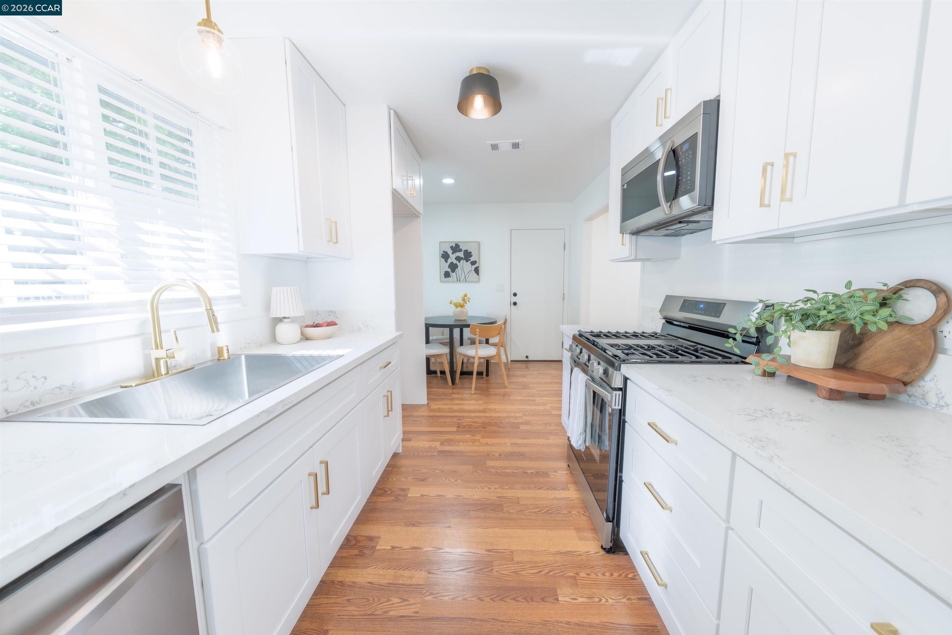 3085 Stanton Cir, Carmichael CA 95608 — photo 12