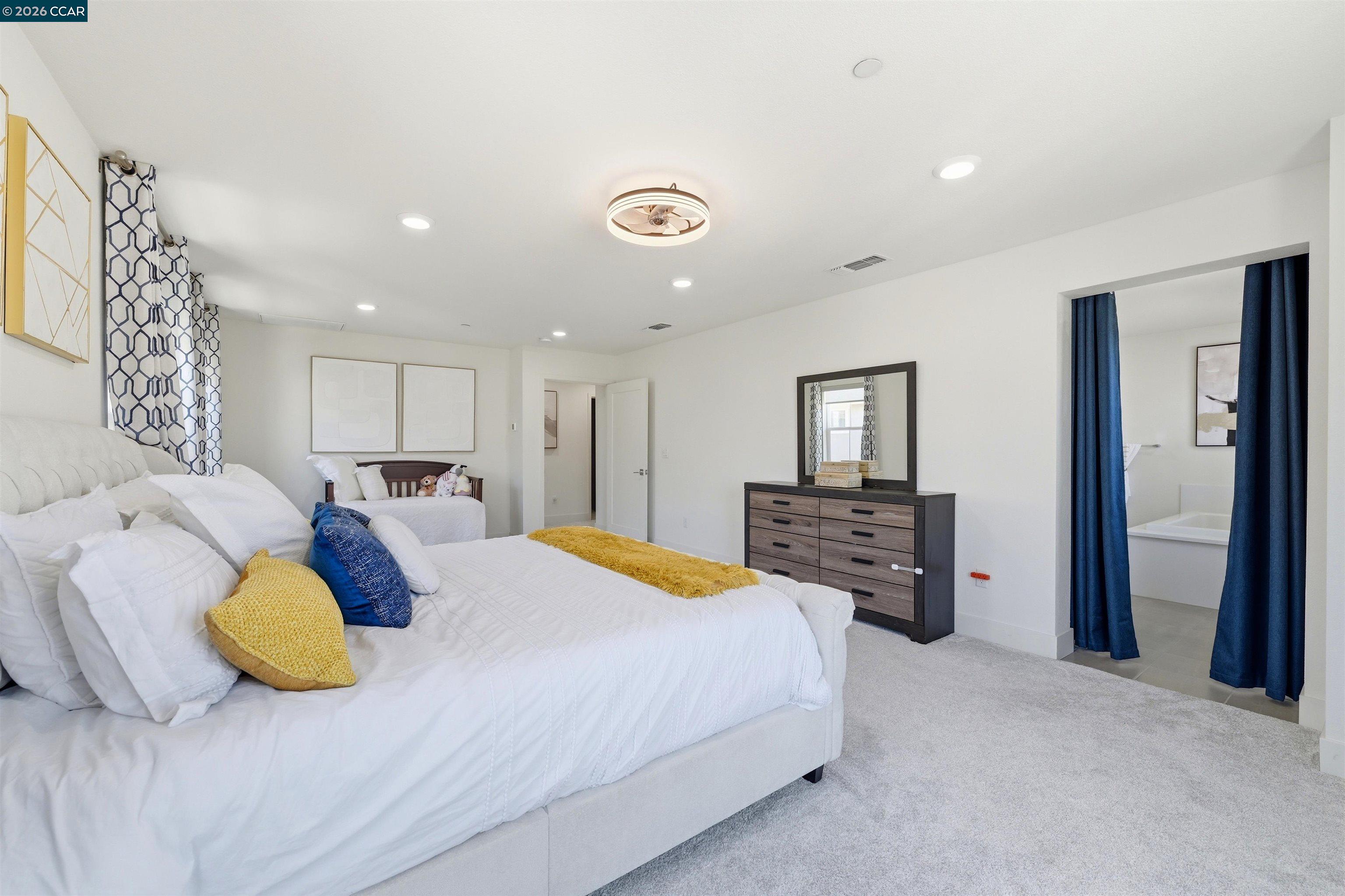 37352 Watersail Way