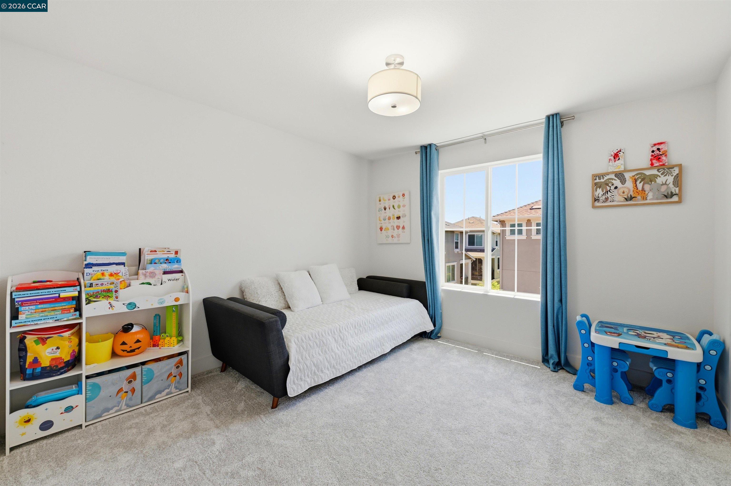 37352 Watersail Way