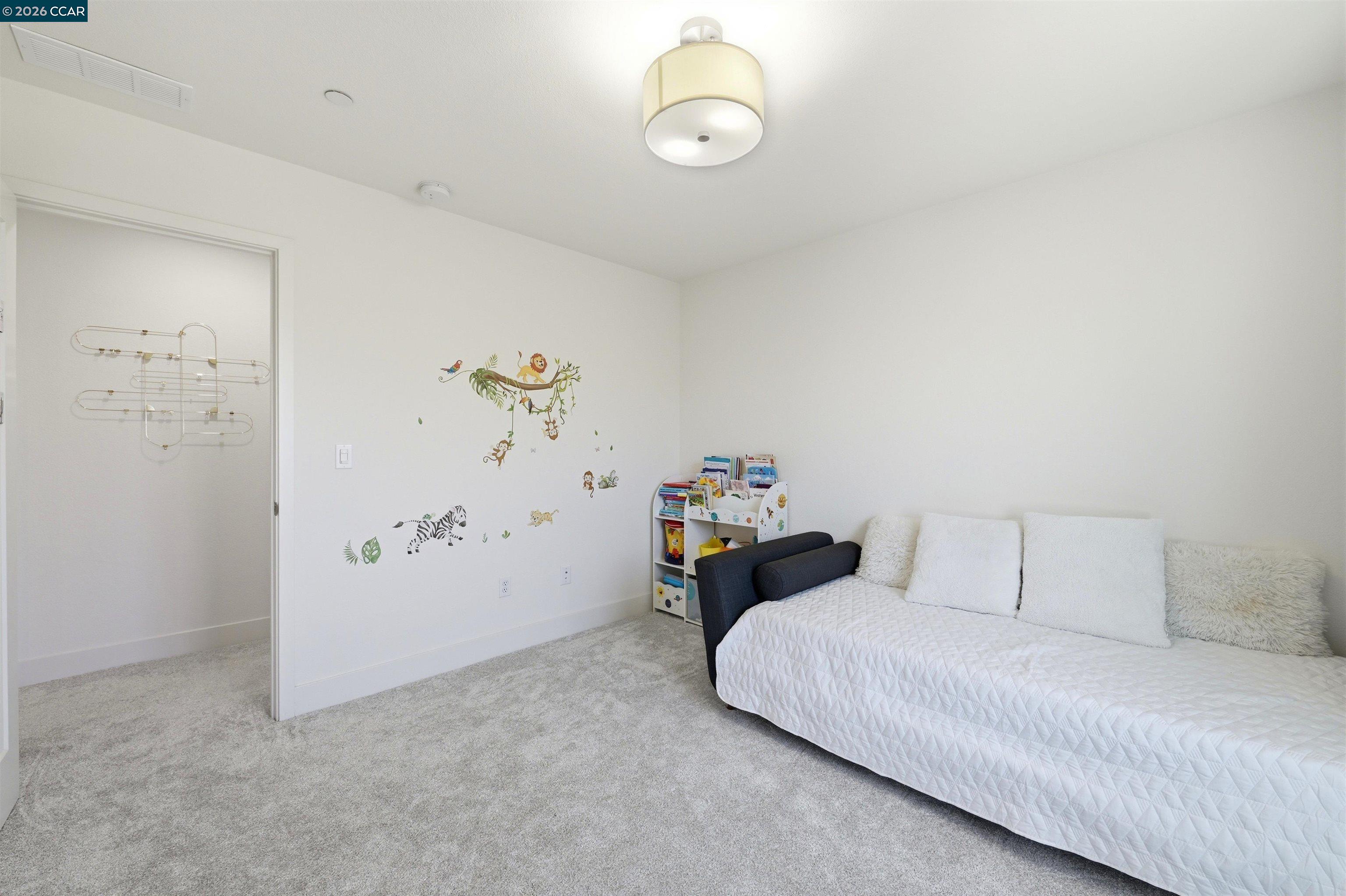 37352 Watersail Way