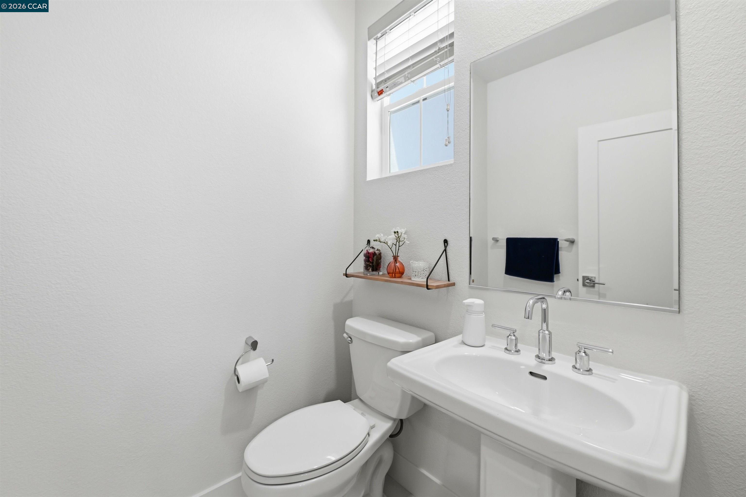 37352 Watersail Way