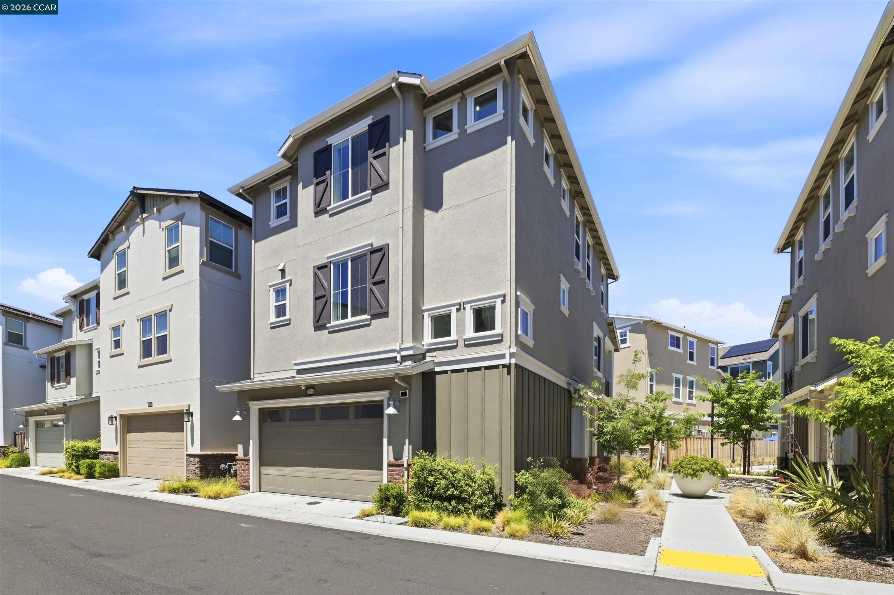 37352 Watersail Way